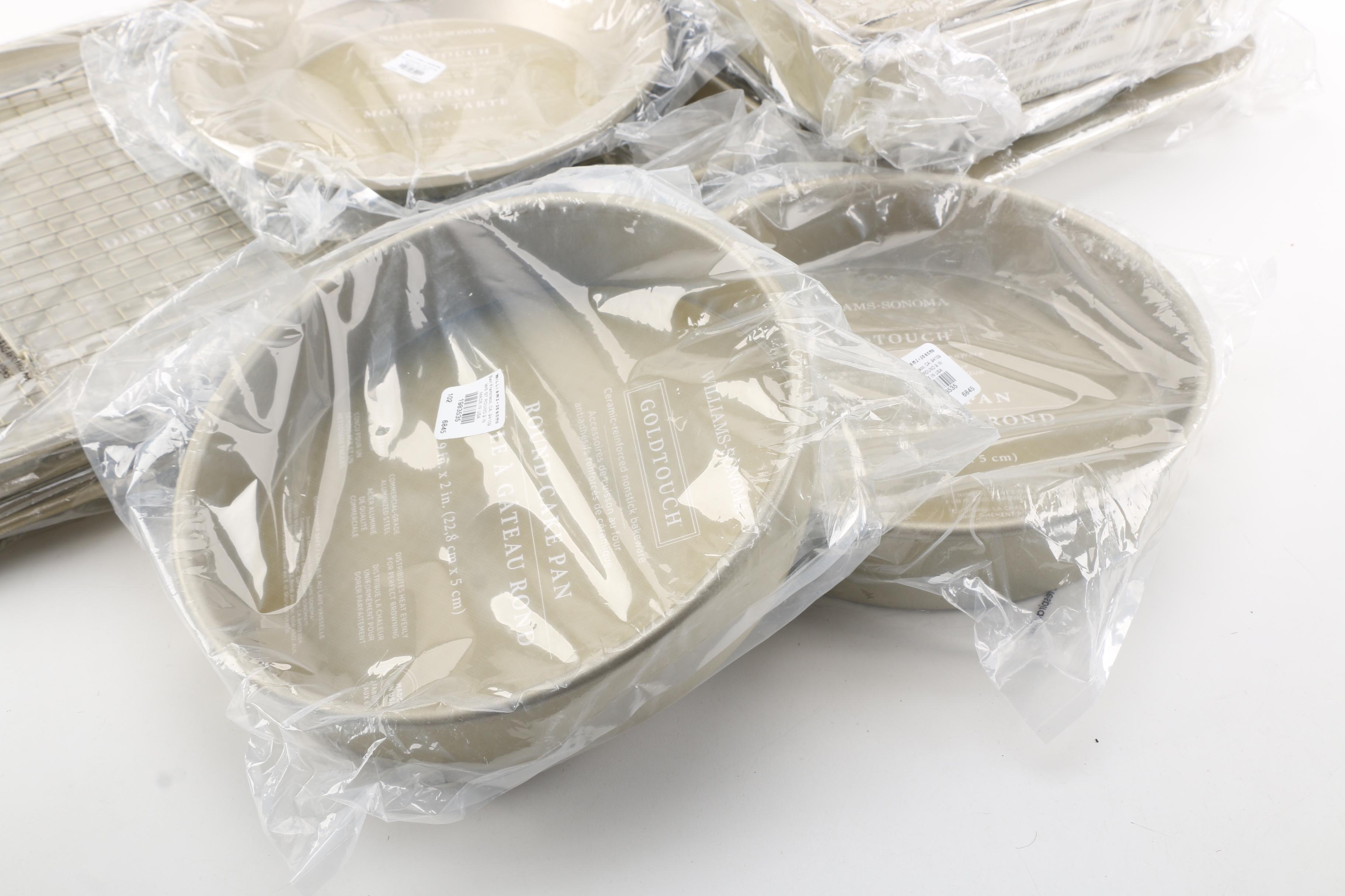 Williams-Sonoma "Goldtouch" Ceramic-Reinforced Nonstick Metal Bakeware Set