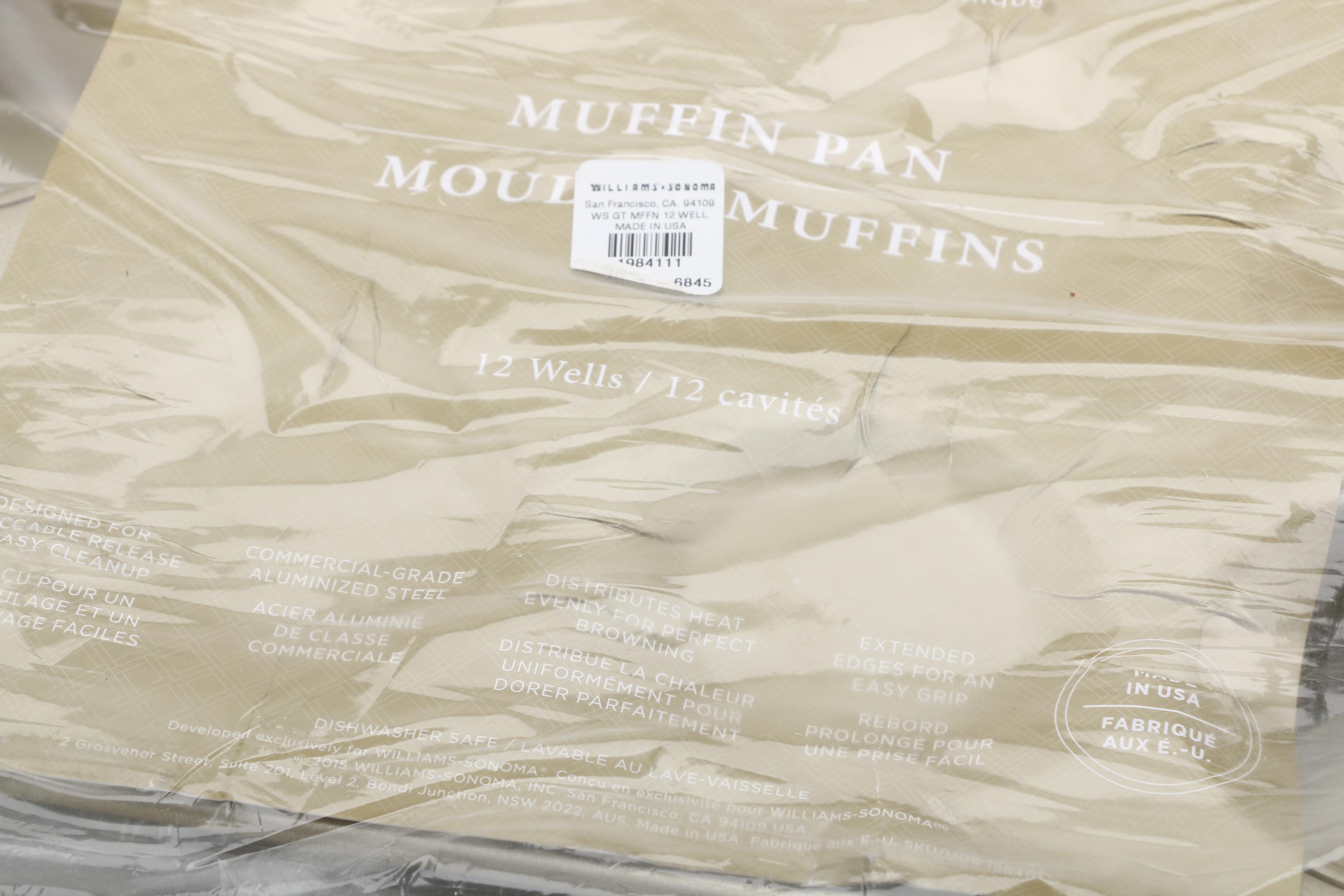 Williams-Sonoma "Goldtouch" Ceramic-Reinforced Nonstick Metal Bakeware Set