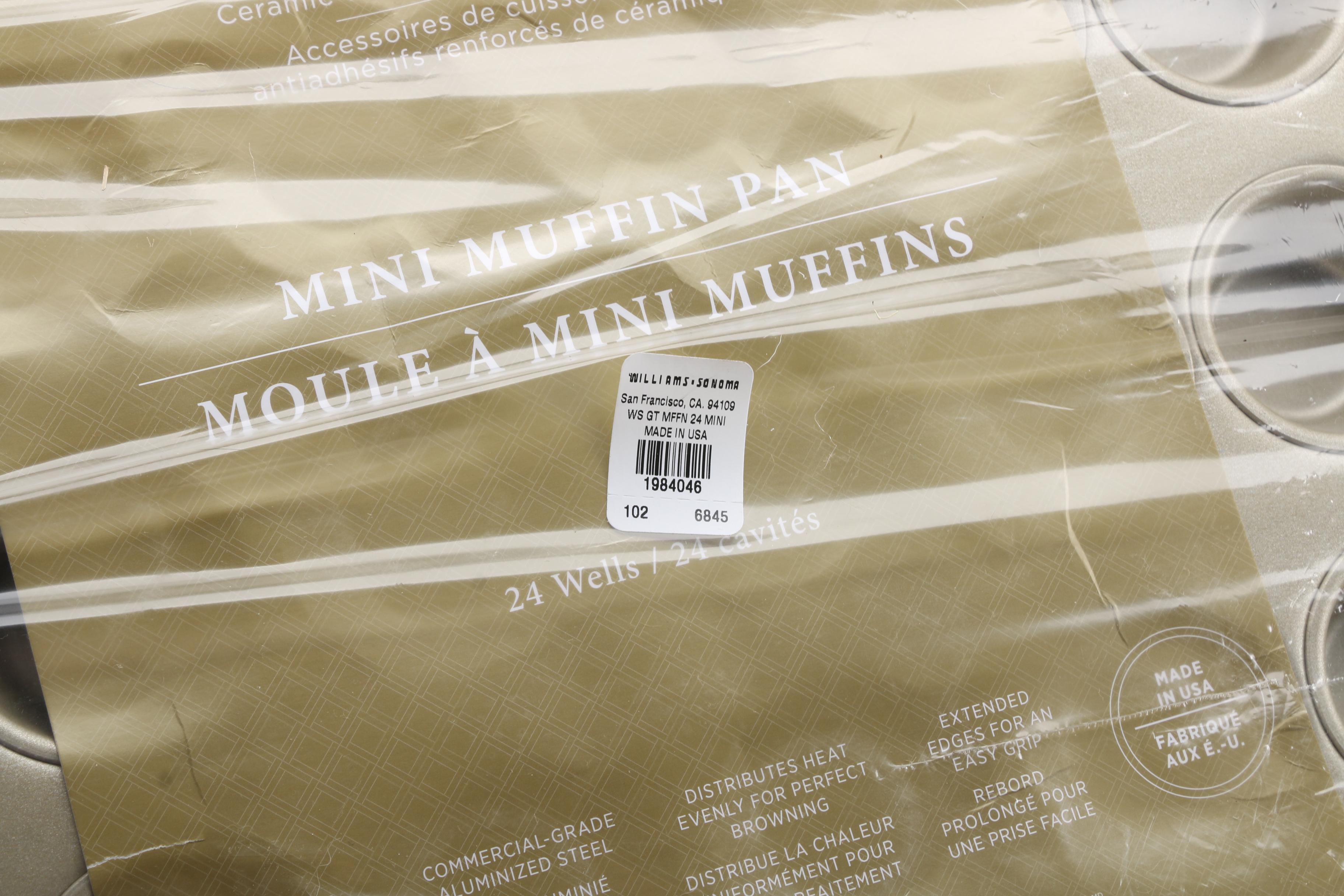 Williams-Sonoma "Goldtouch" Ceramic-Reinforced Nonstick Metal Bakeware Set