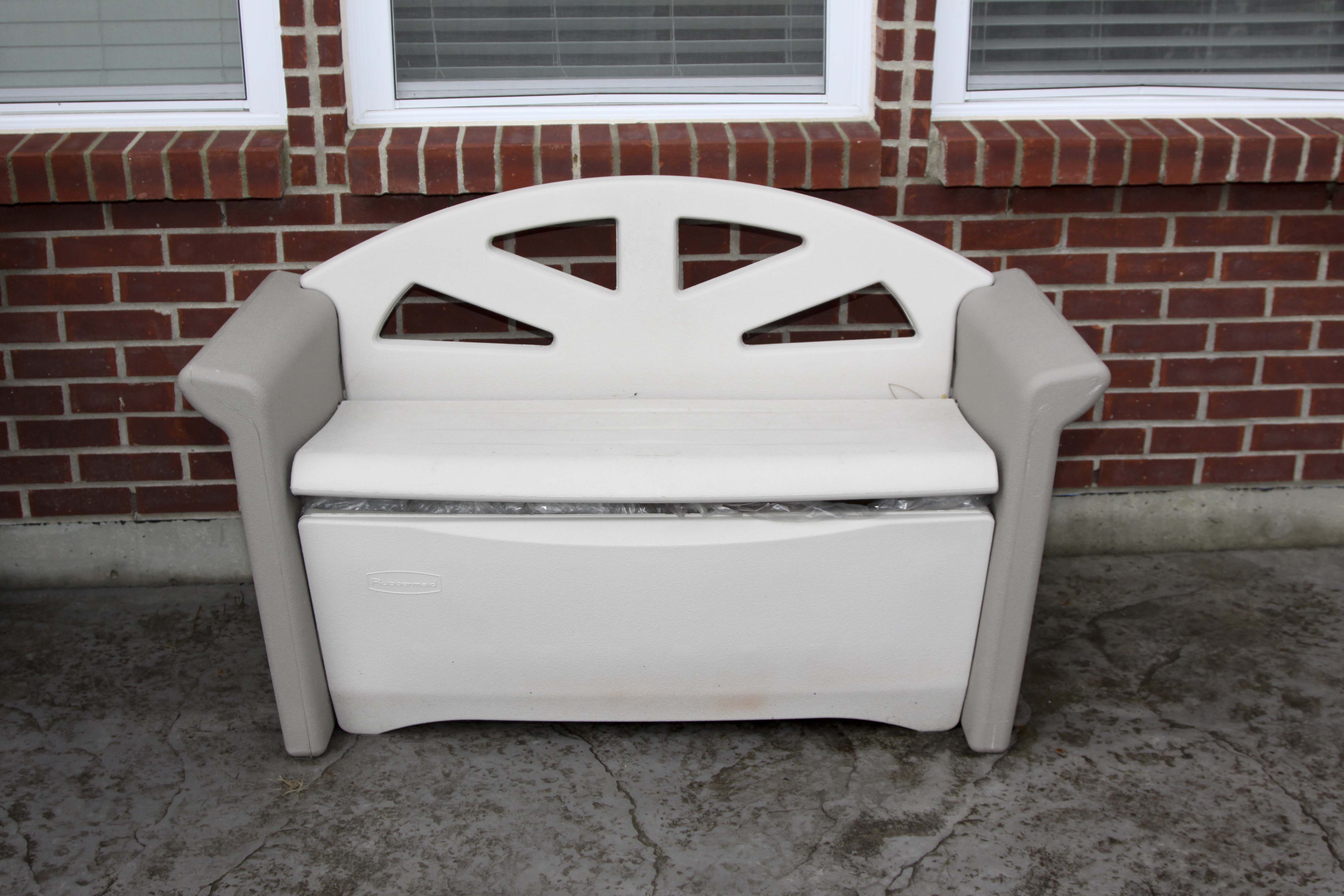 Rubbermaid Patio Storage Bench EBTH