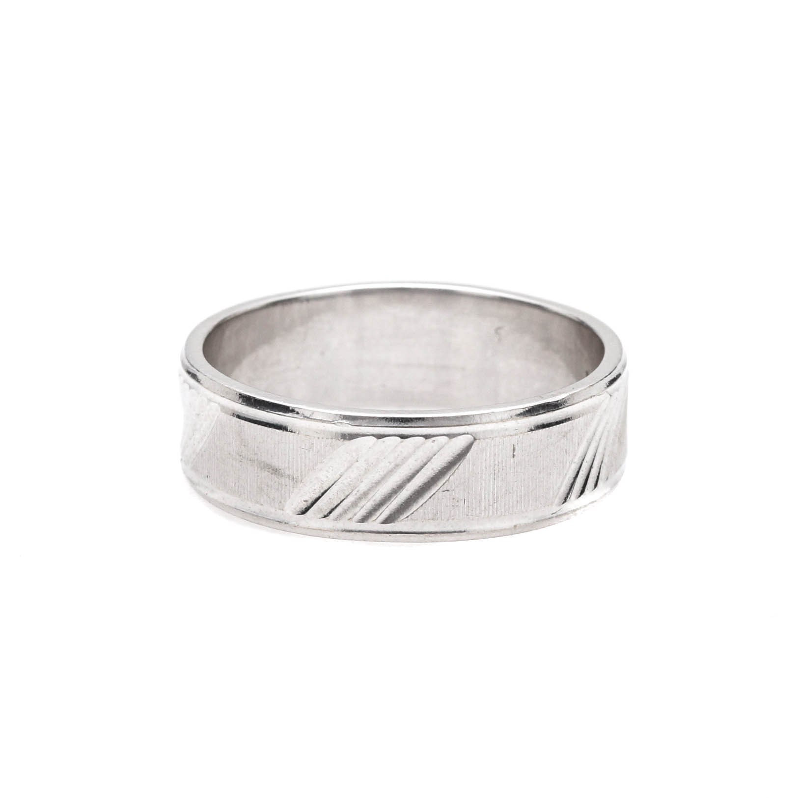 10K White Gold Band