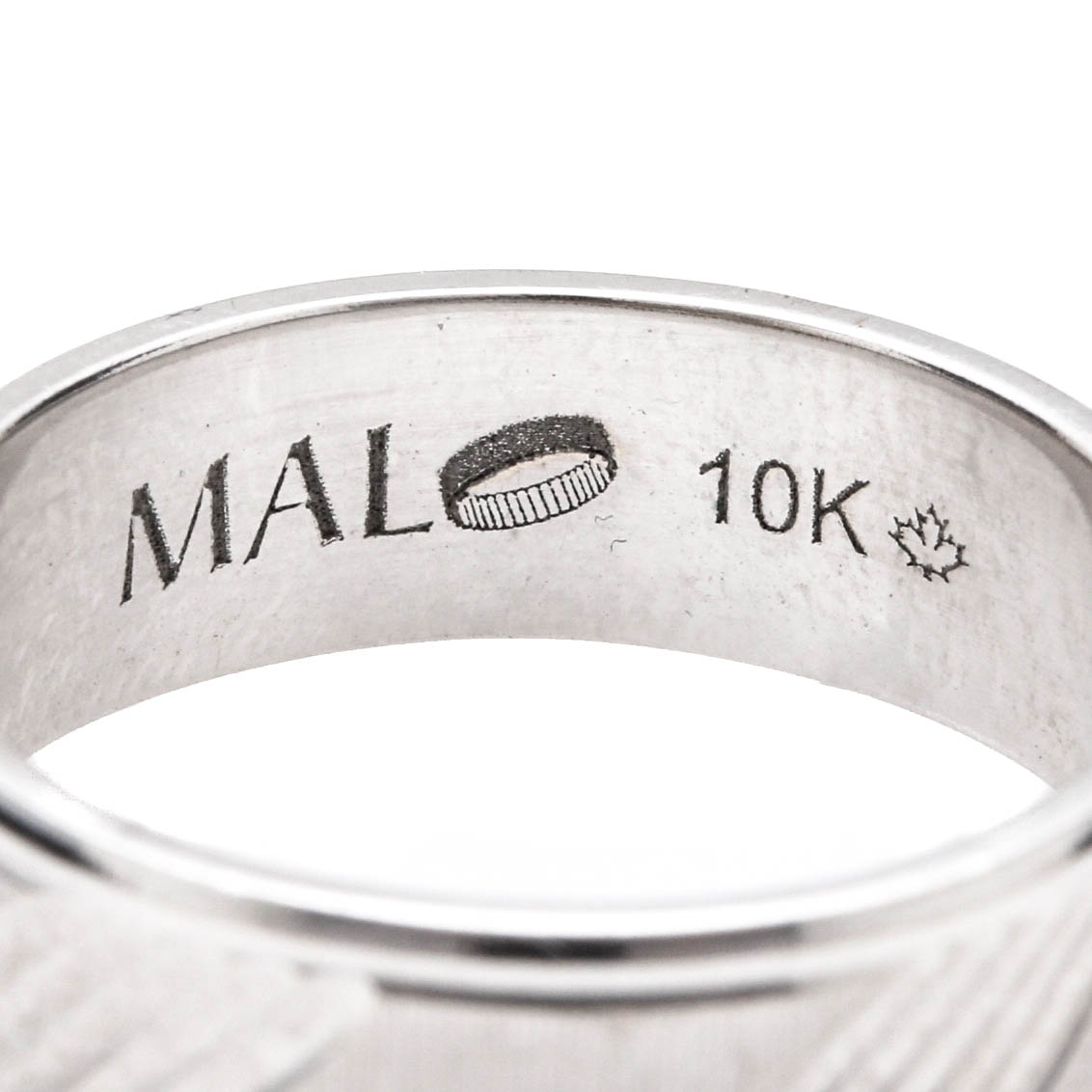 10K White Gold Band