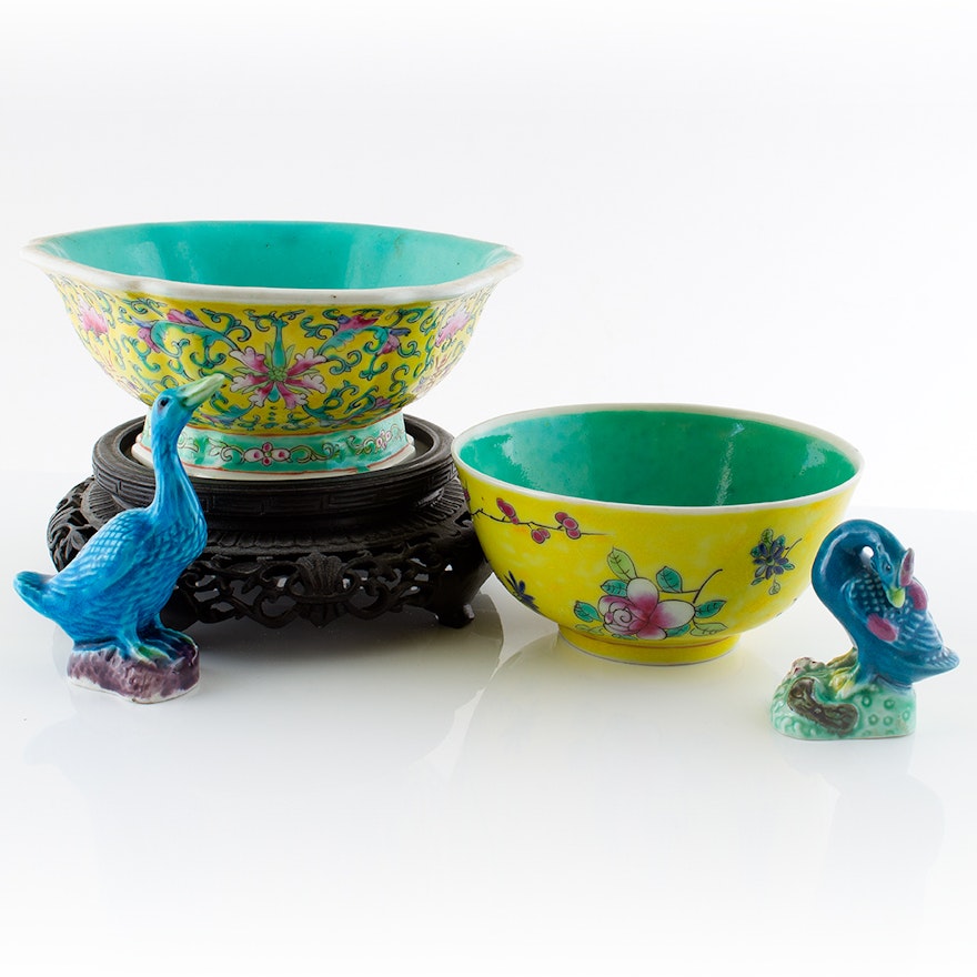 Hand-Painted Chinese Foliate Bowls and Duck Figurines