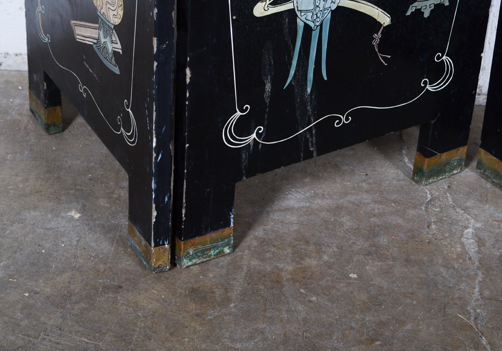 Chinese Three-Panel Coromandel Lacquer Folding Screen