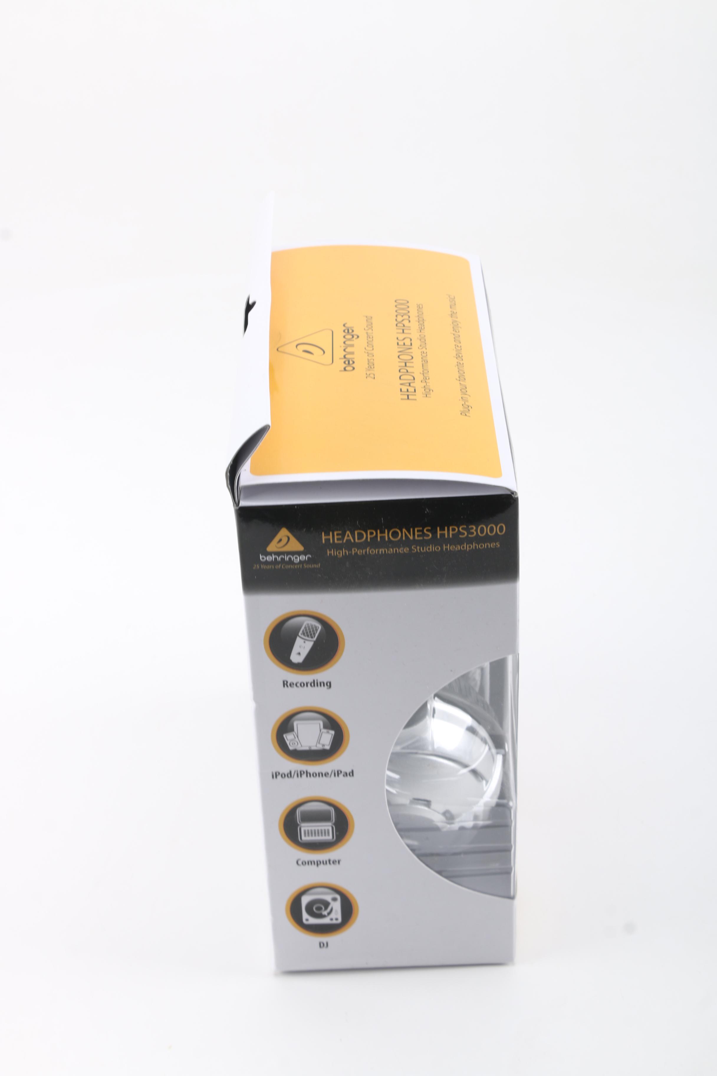 Novation, Headphones and Snowball Studio