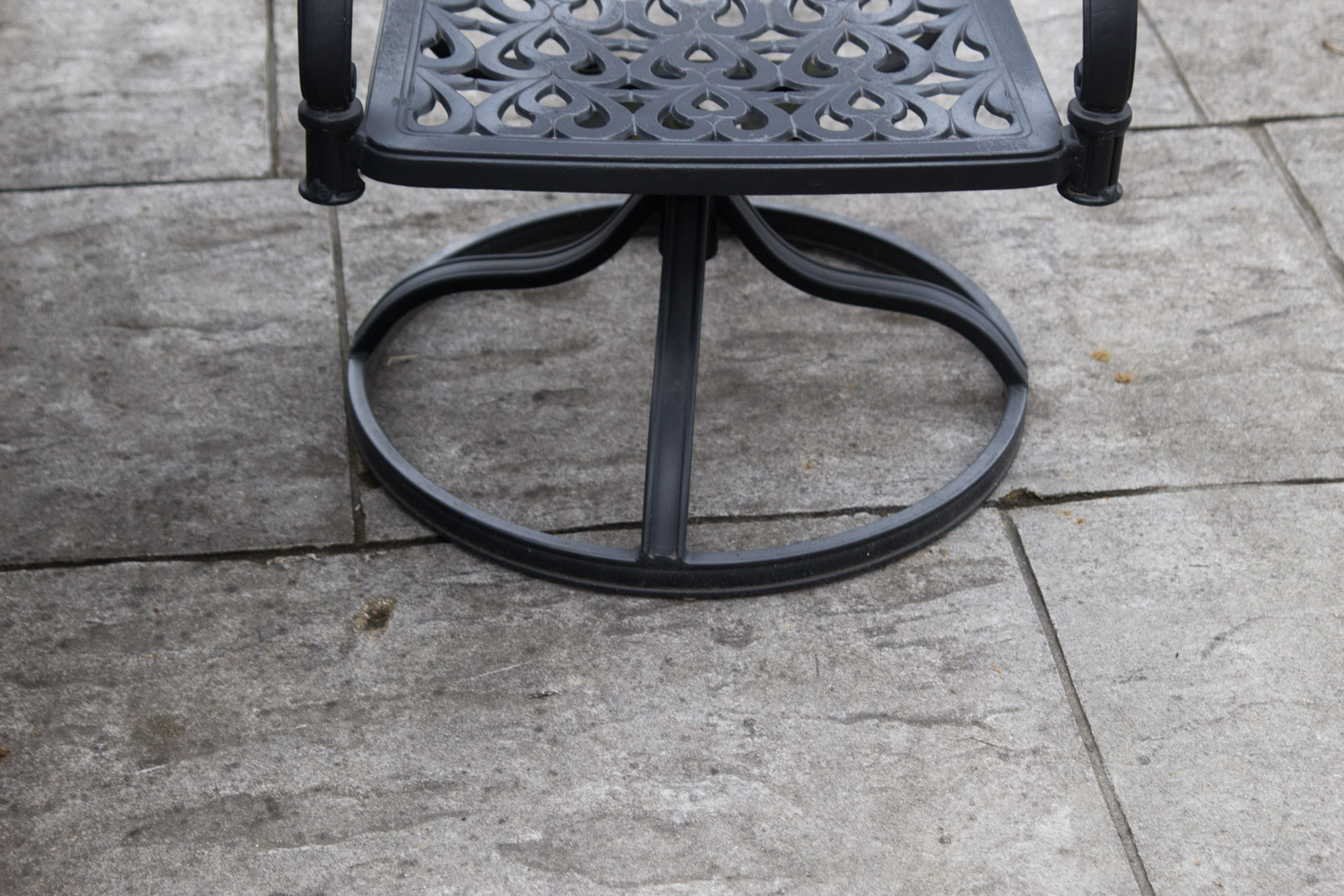 Hanamint Patio Dining Table & Chairs