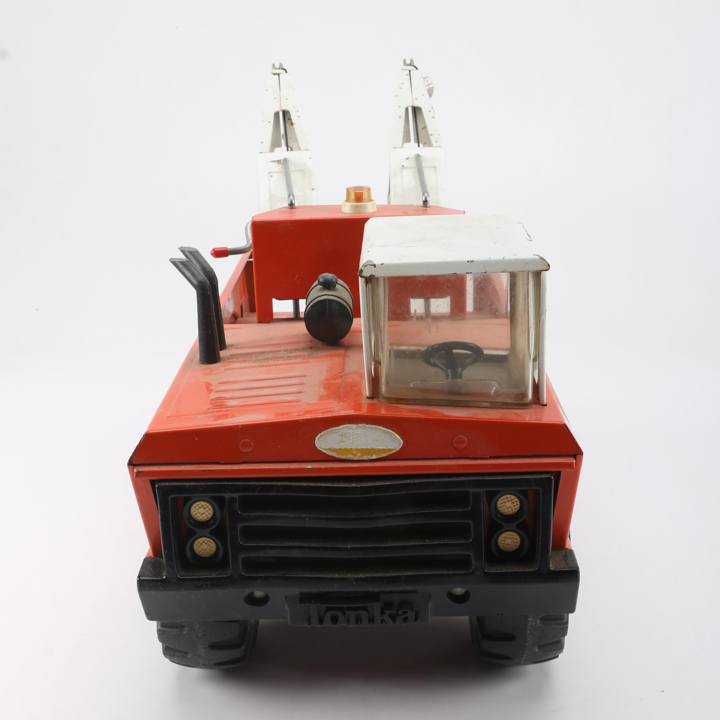 Circa 1970s Tonka Pressed Steel Wrecker Truck
