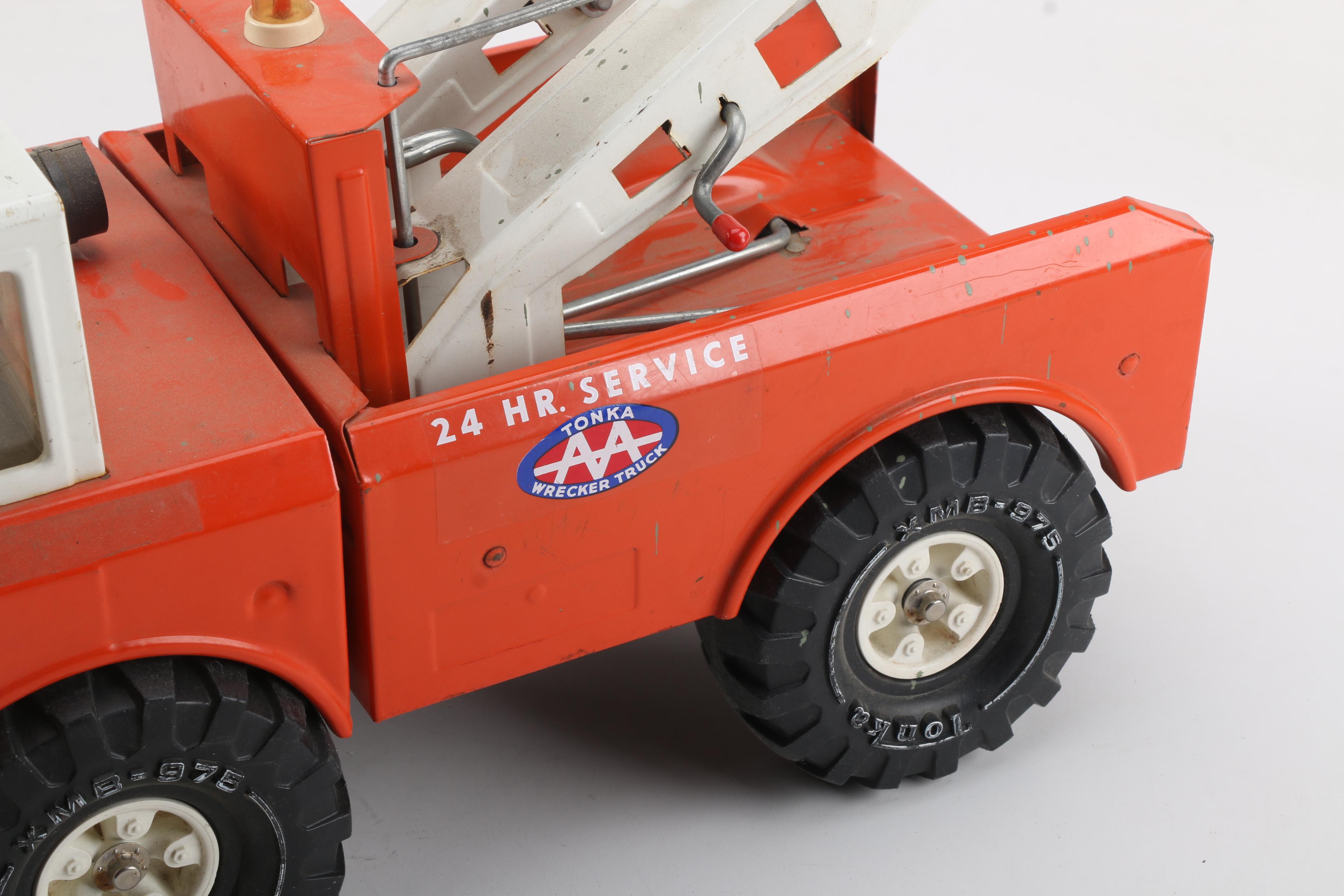 Circa 1970s Tonka Pressed Steel Wrecker Truck