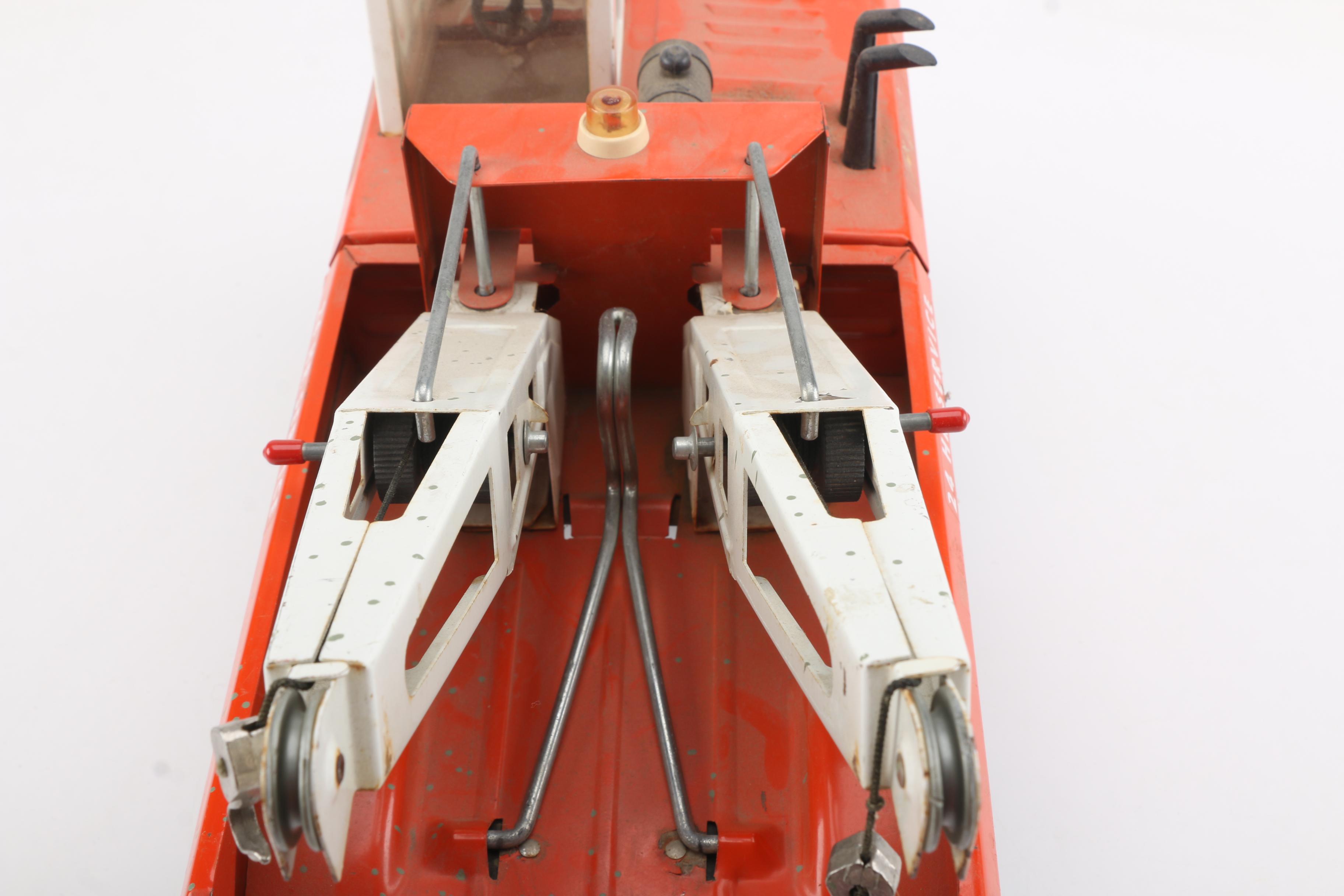 Circa 1970s Tonka Pressed Steel Wrecker Truck