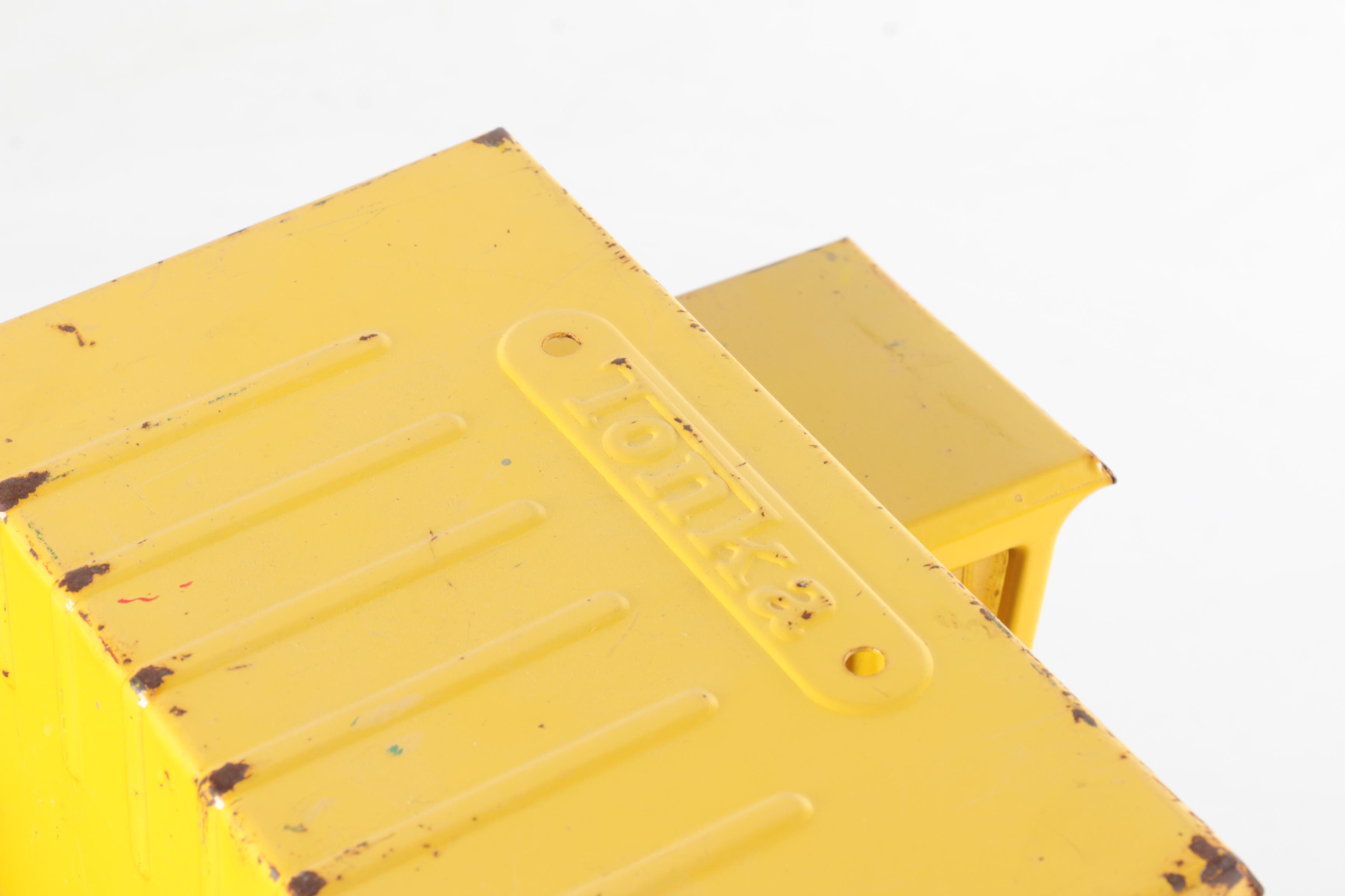 Vintage Metal "Mighty Tonka" Dump Truck