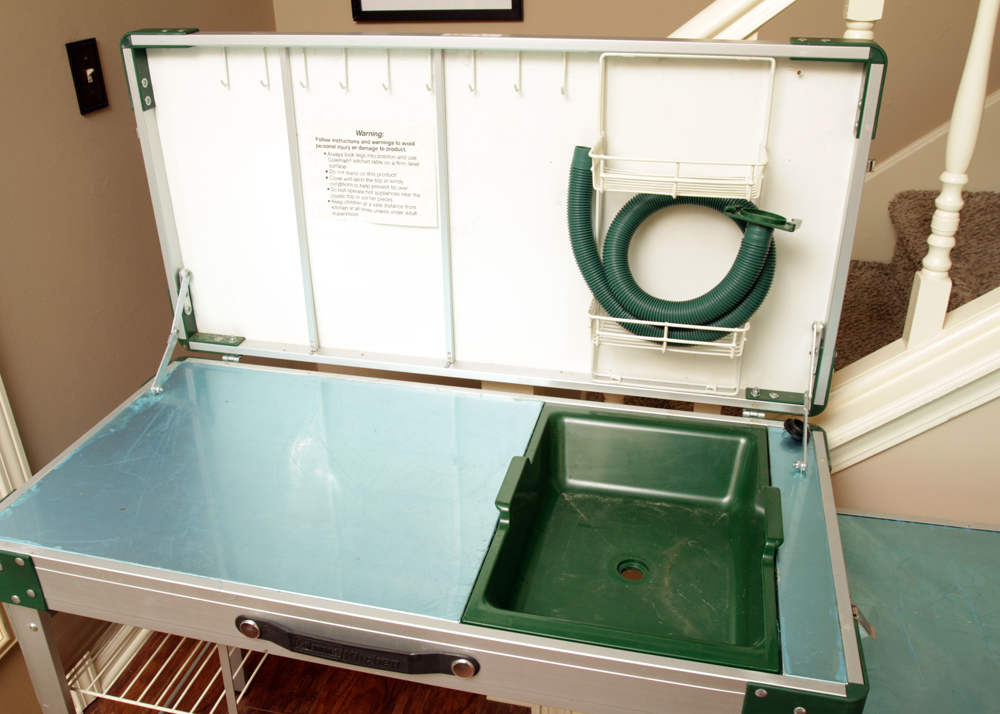 Vintage Coleman Camp Kitchen With Carrying Case