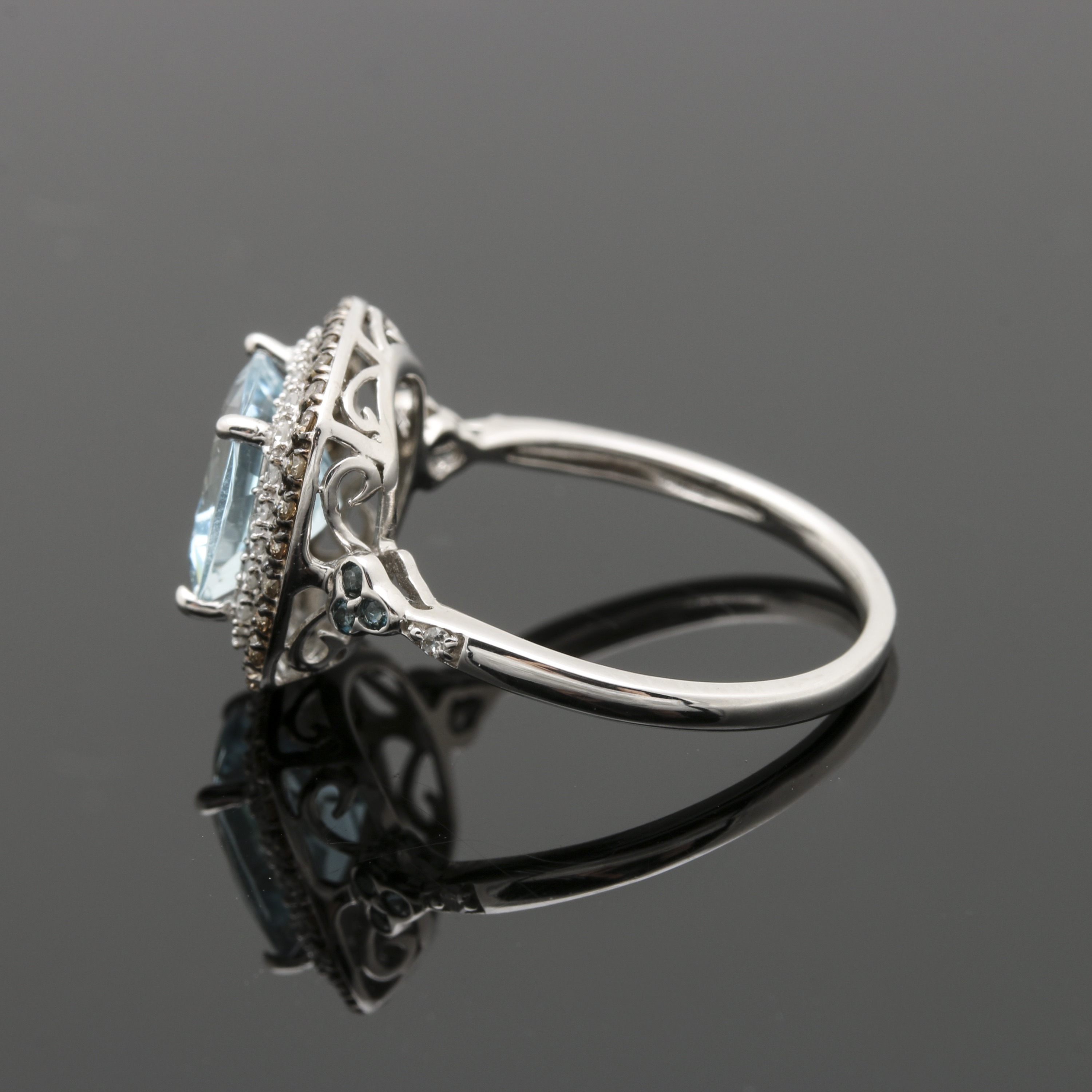 10K White Gold Aquamarine Diamond Ring