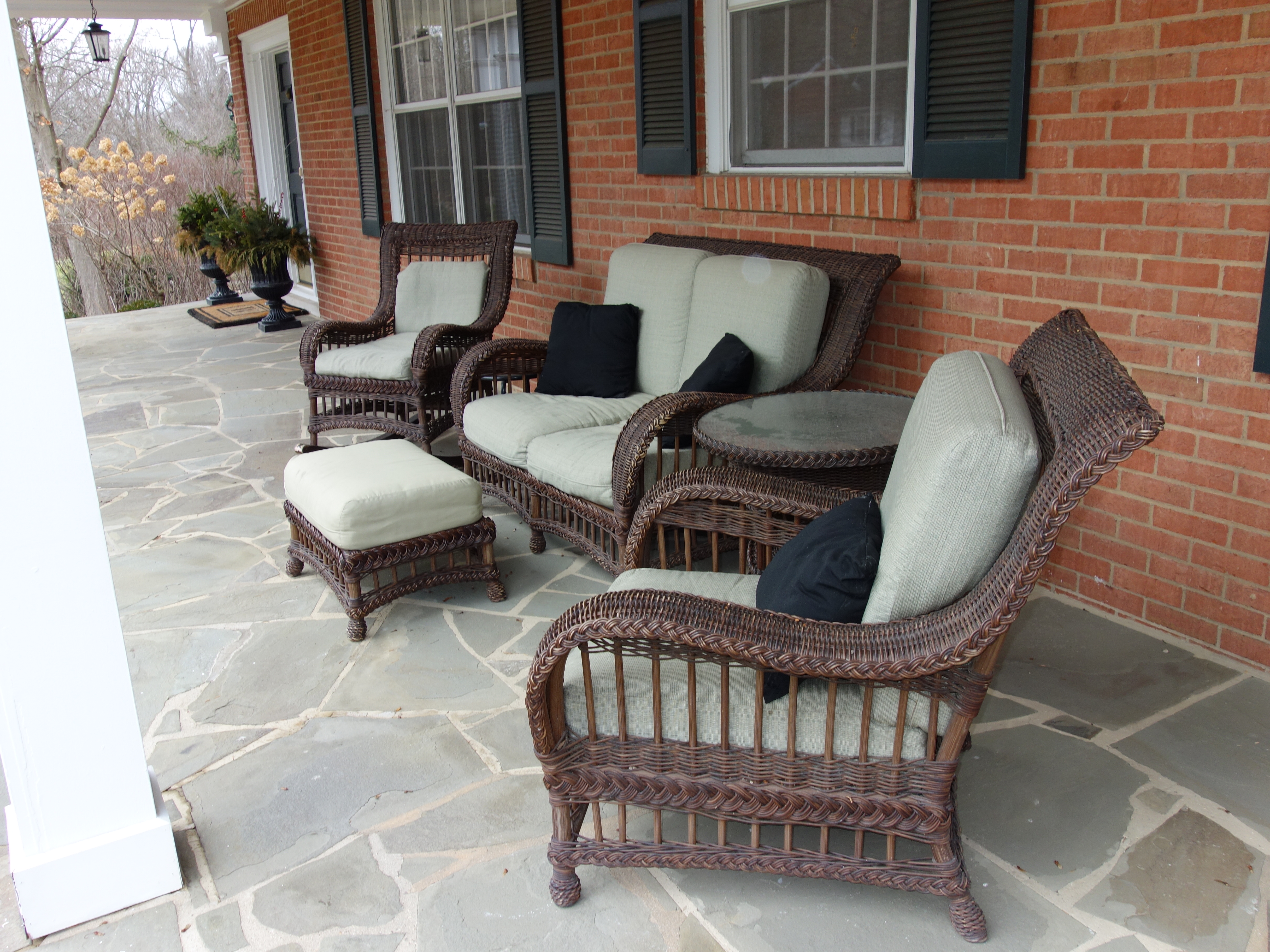 Ethan Allen Outdoor Wicker Furniture Set
