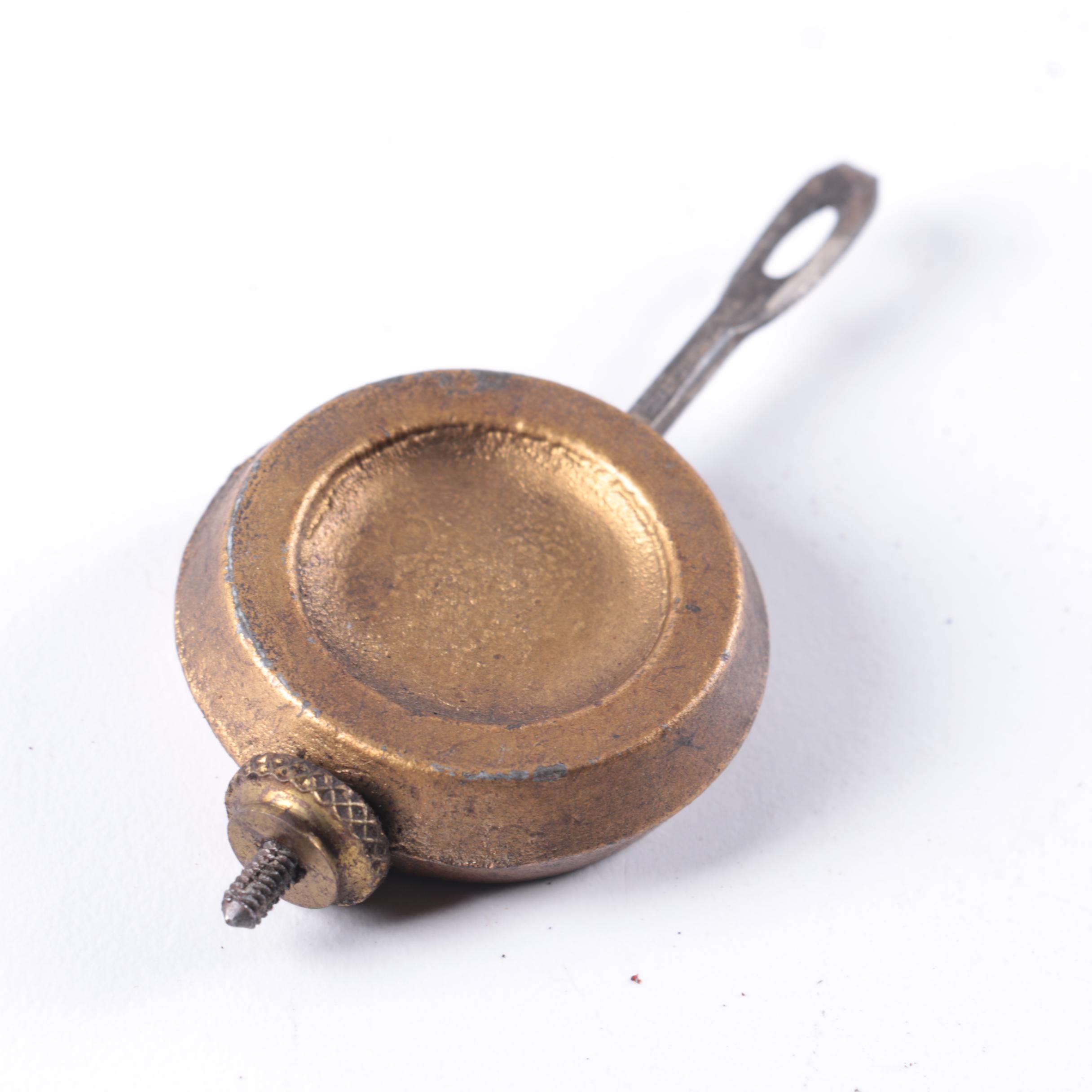 New Haven Clock Co. Mantel Clock