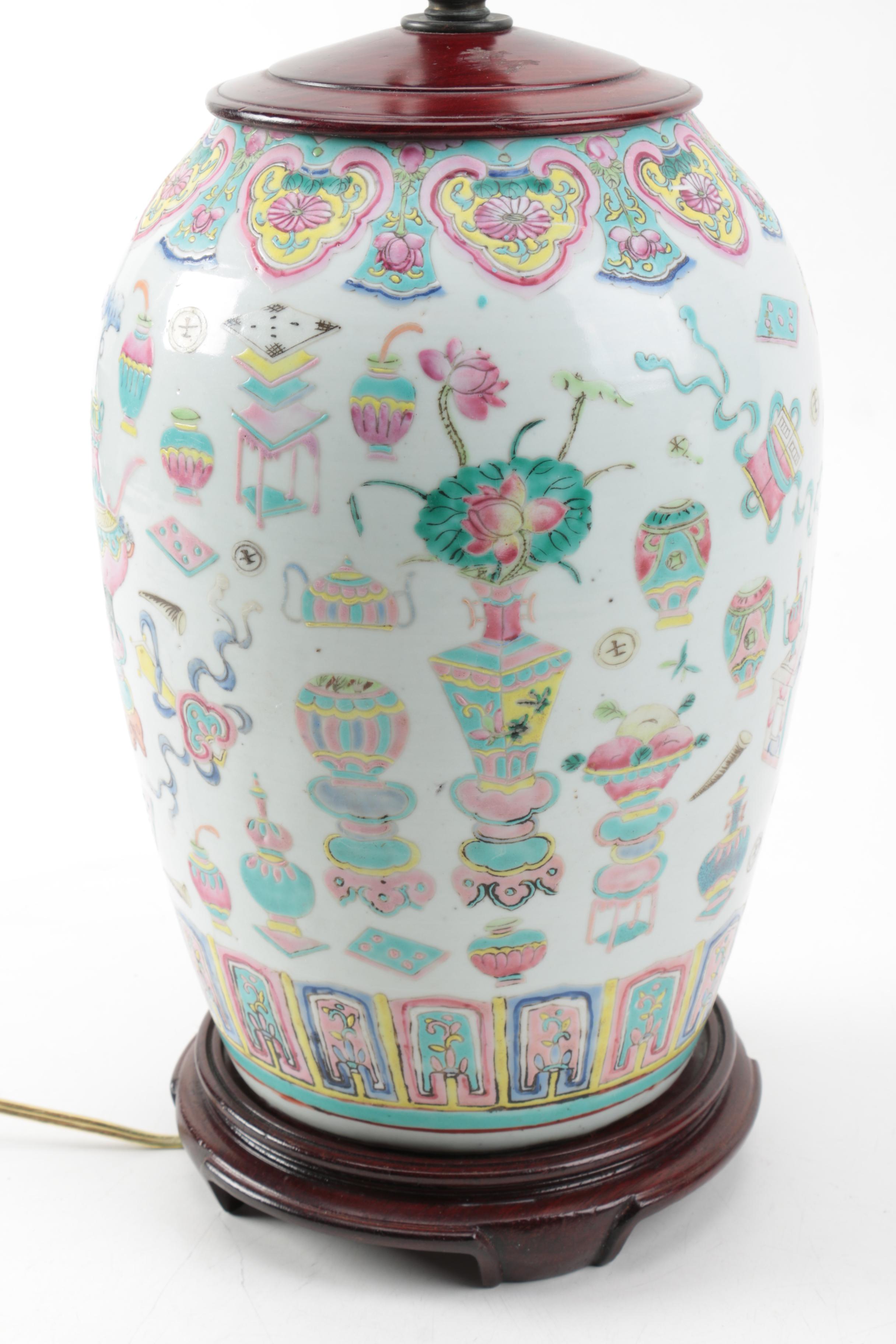 Chinese Ceramic Table Lamp