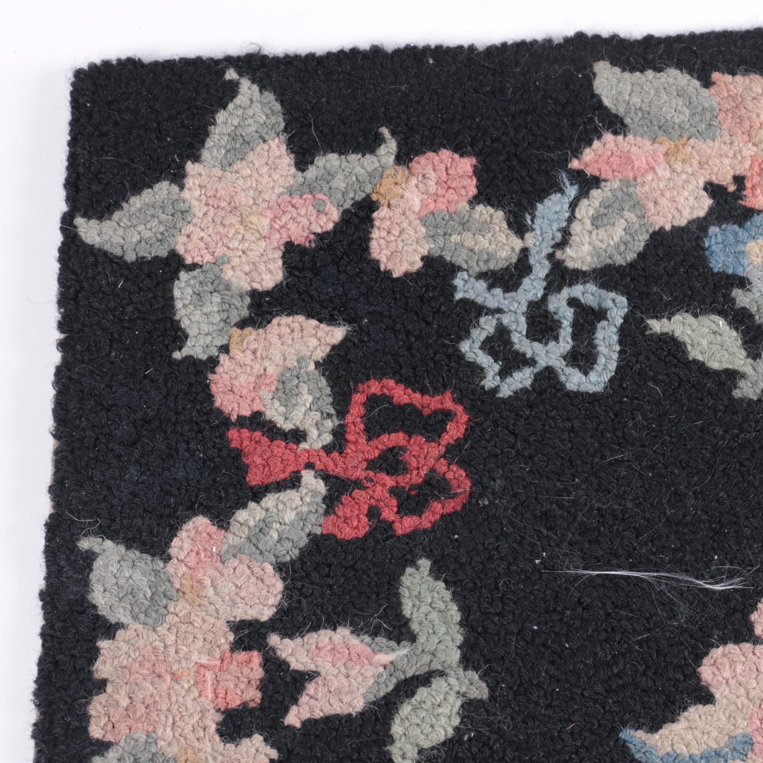 Hand-Hooked Wool Floral Accent Rug