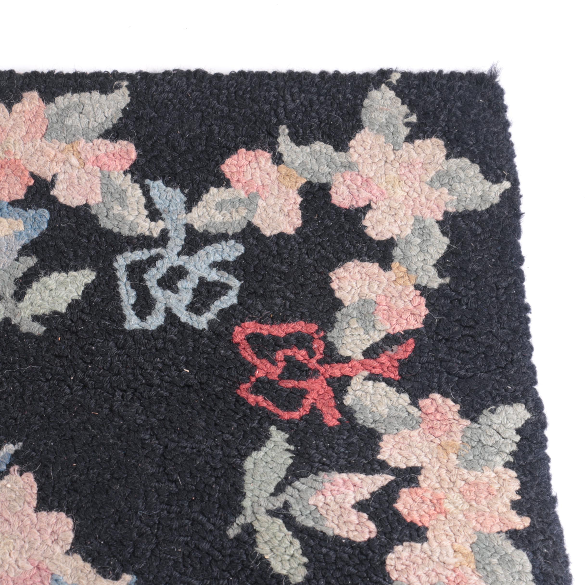Hand-Hooked Wool Floral Accent Rug