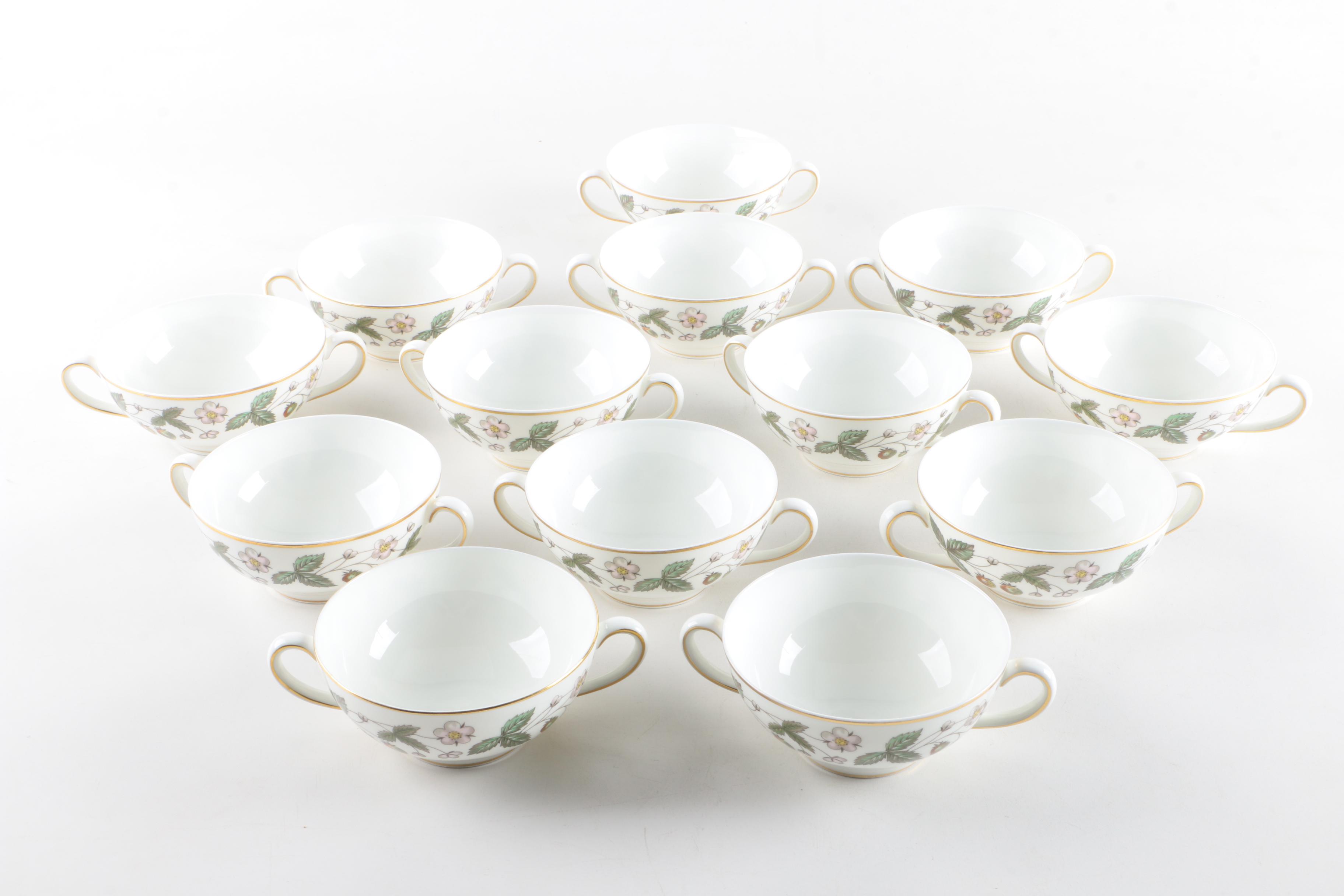 Wedgwood "Strawberry Hill" Bone China Dinner Service