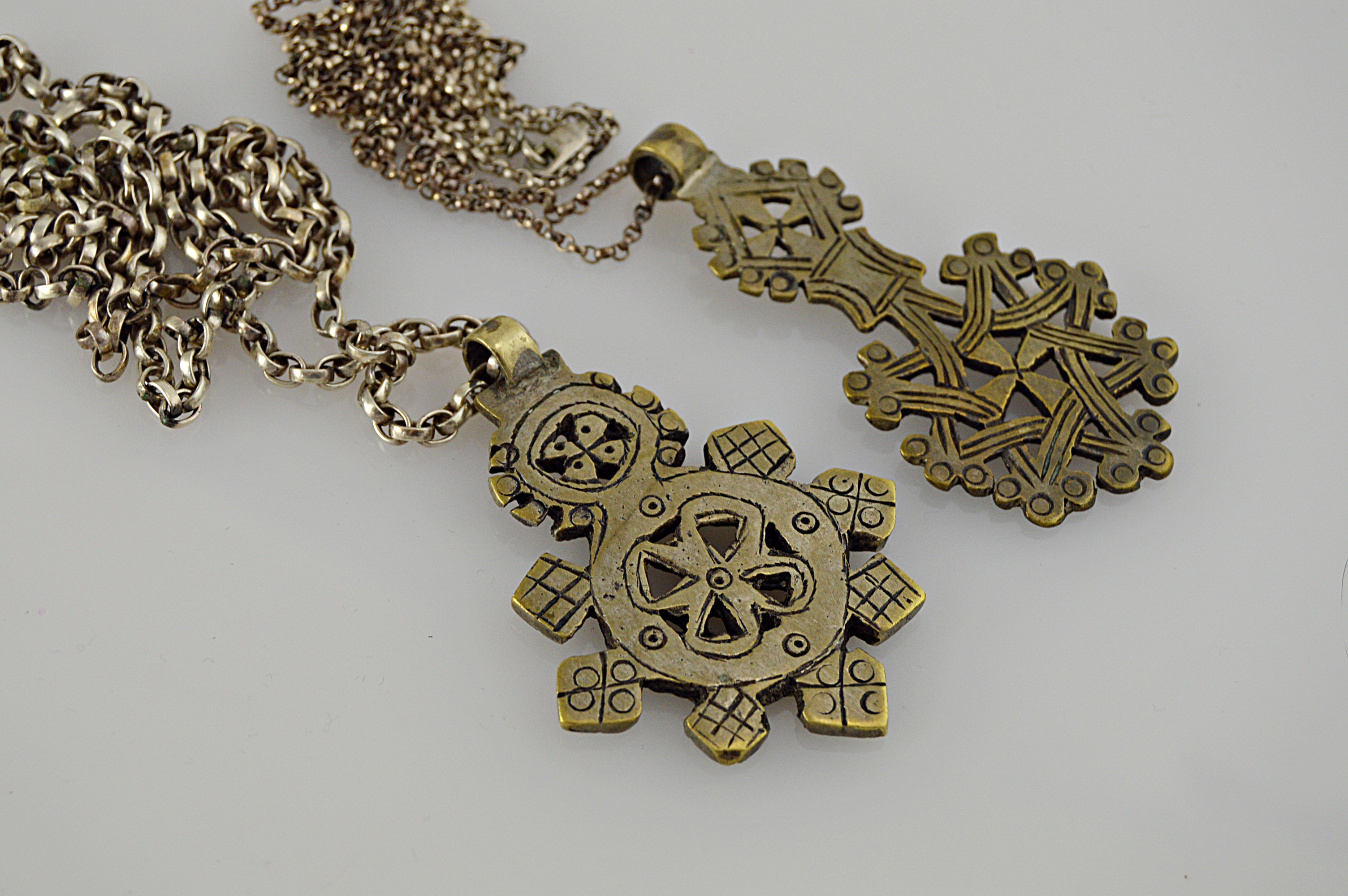 Silver Tone Reticulated Medallion Pendant Necklaces