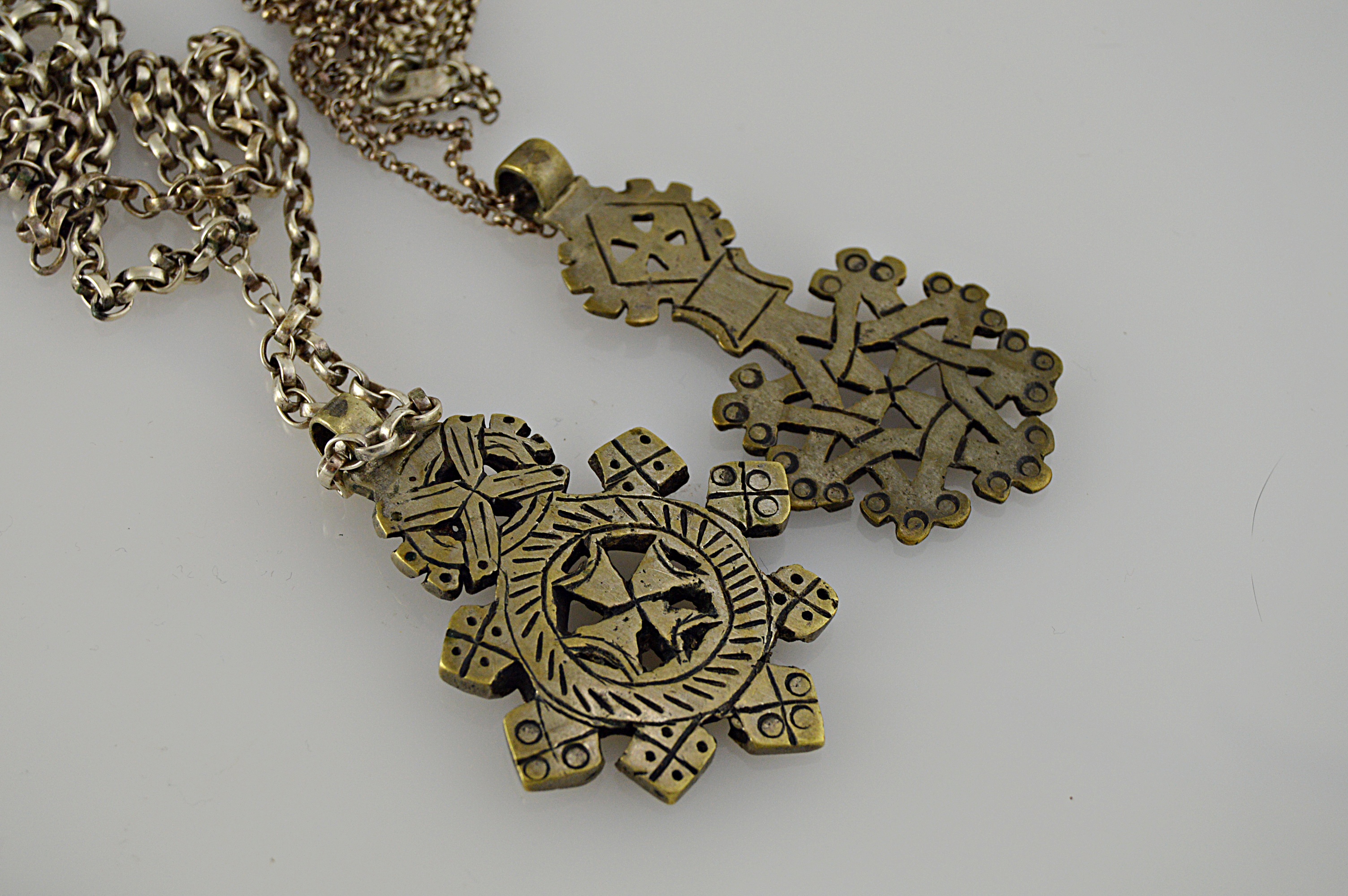 Silver Tone Reticulated Medallion Pendant Necklaces
