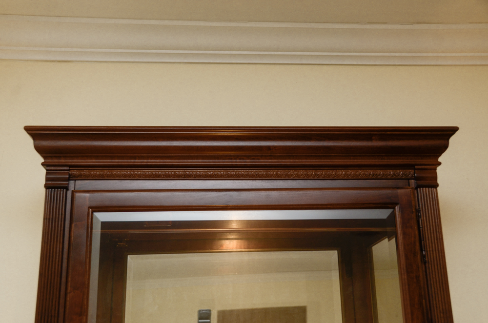 Howard Miller Collectors Cabinet