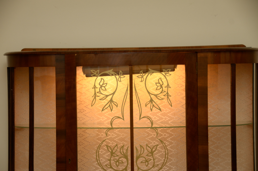 Vintage Art Deco Style Lighted Vitrine