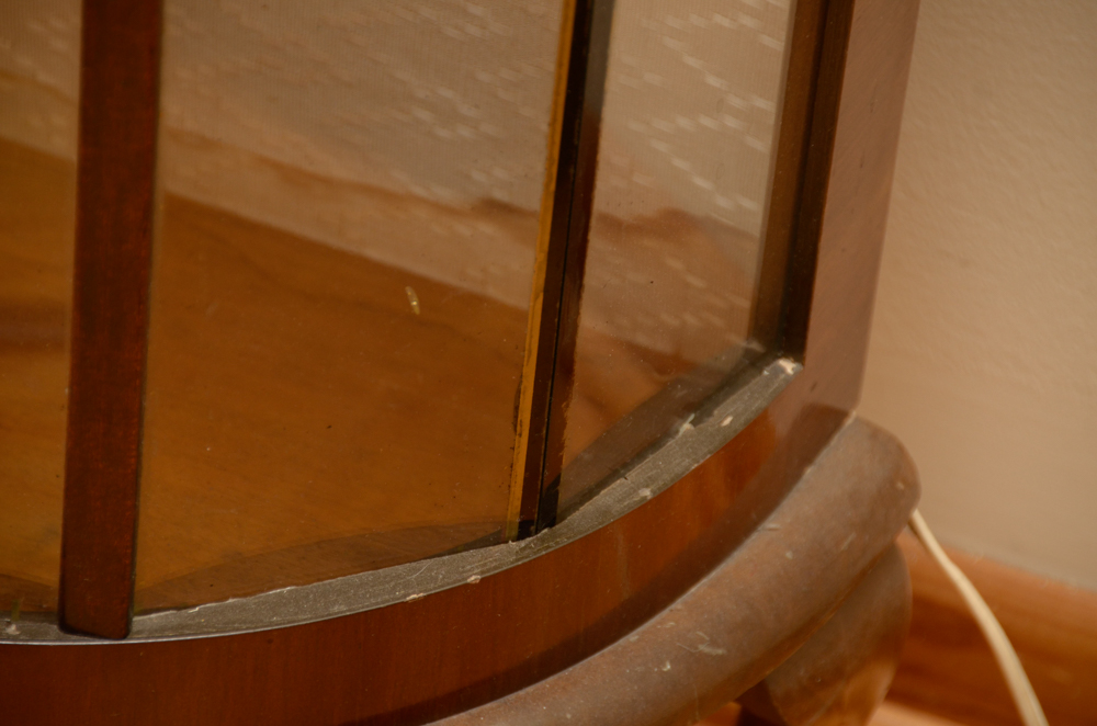 Vintage Art Deco Style Lighted Vitrine