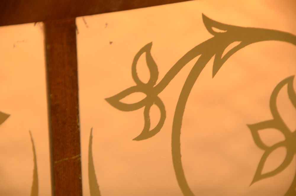 Vintage Art Deco Style Lighted Vitrine