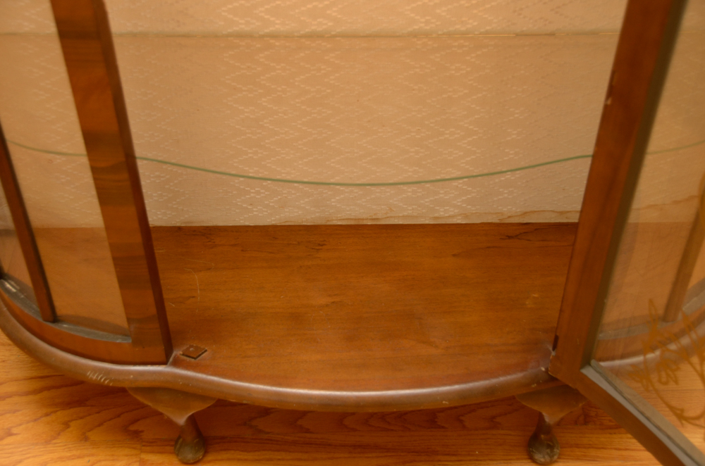 Vintage Art Deco Style Lighted Vitrine