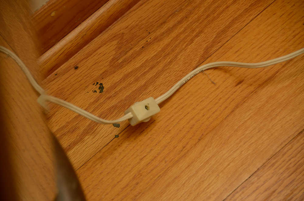 Vintage Art Deco Style Lighted Vitrine