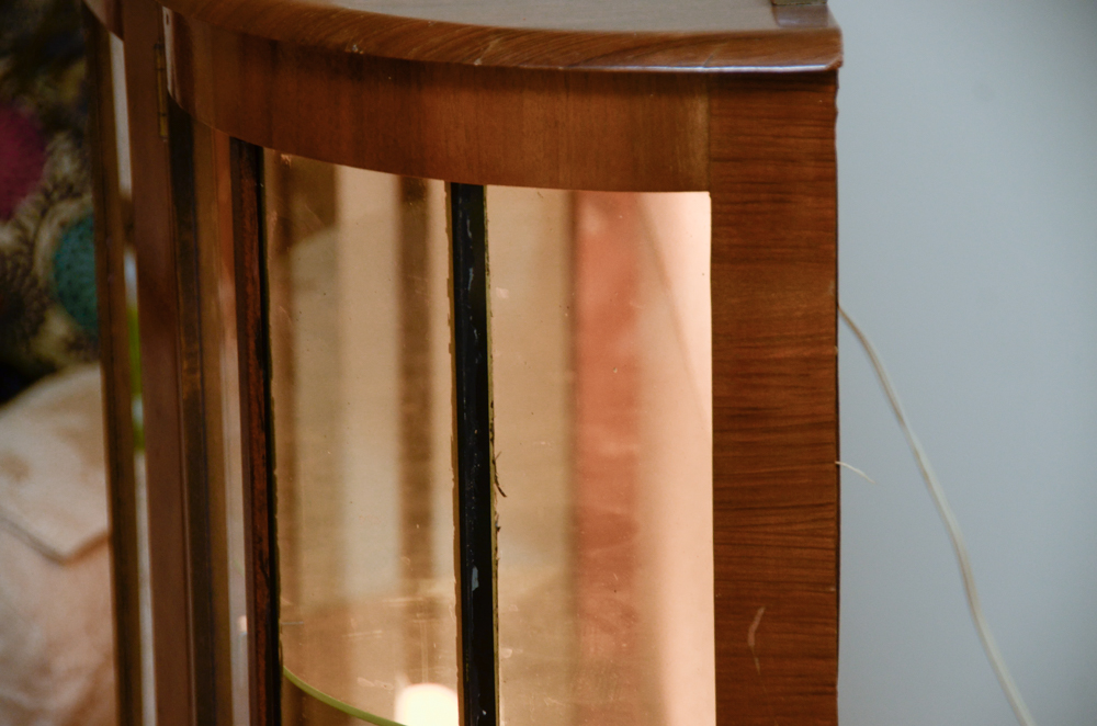 Vintage Art Deco Style Lighted Vitrine