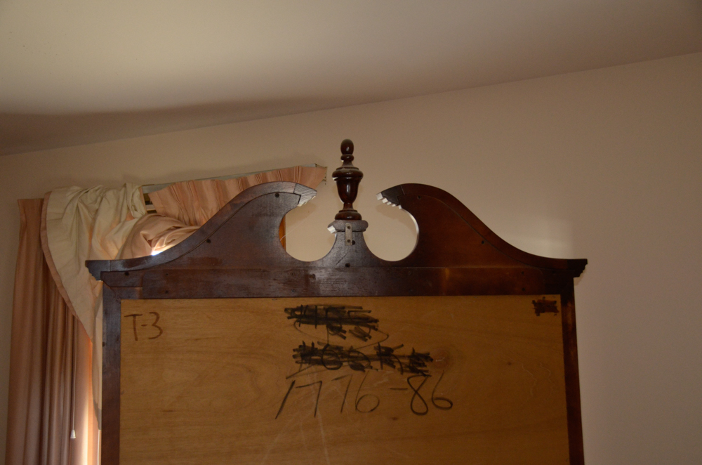 Federal Style Dresser with Mirror