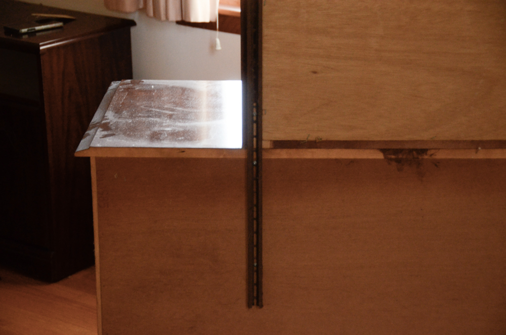 Federal Style Dresser with Mirror