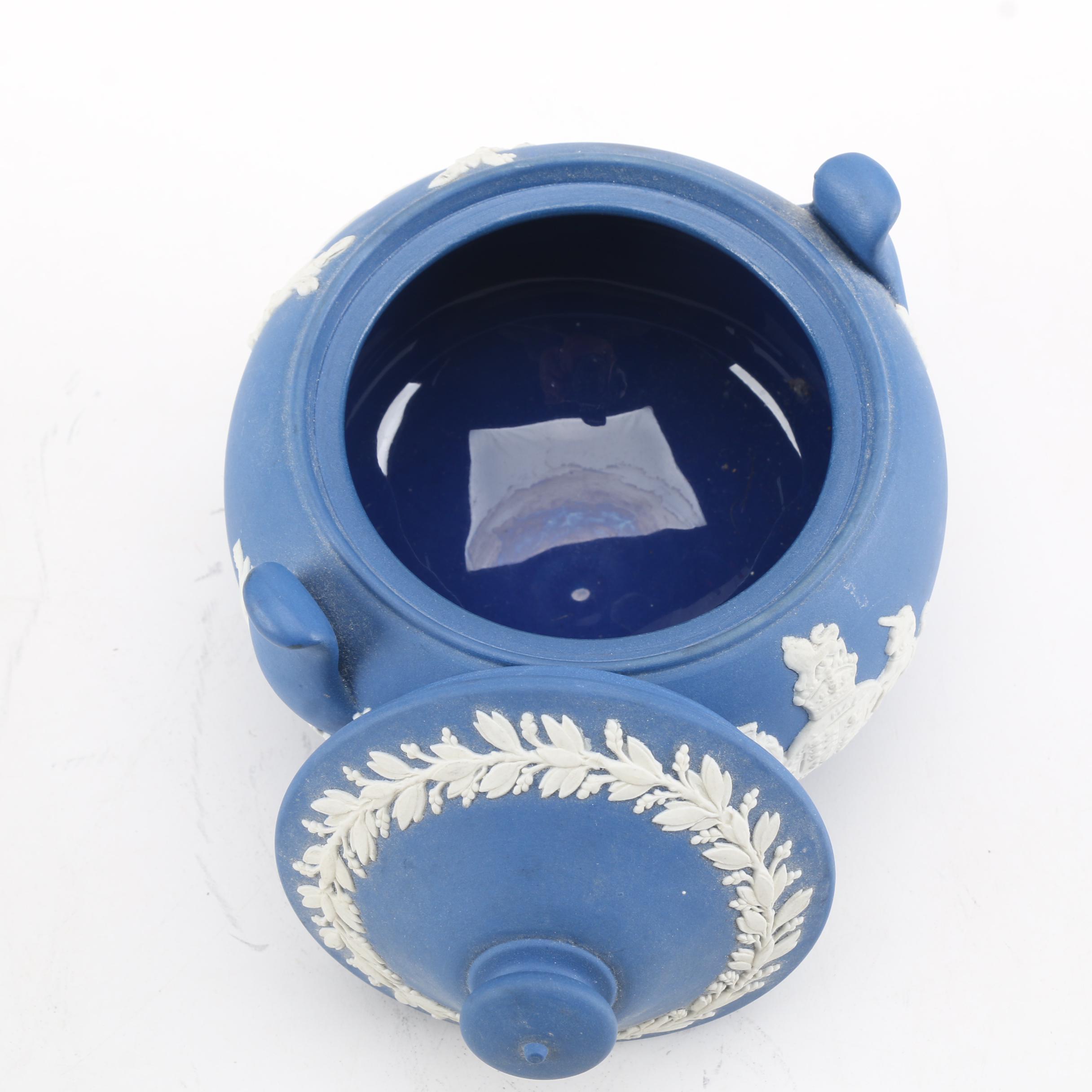 Limited Edition Queen Elizabeth II Wedgwood Royal Blue Jasperware, 1953