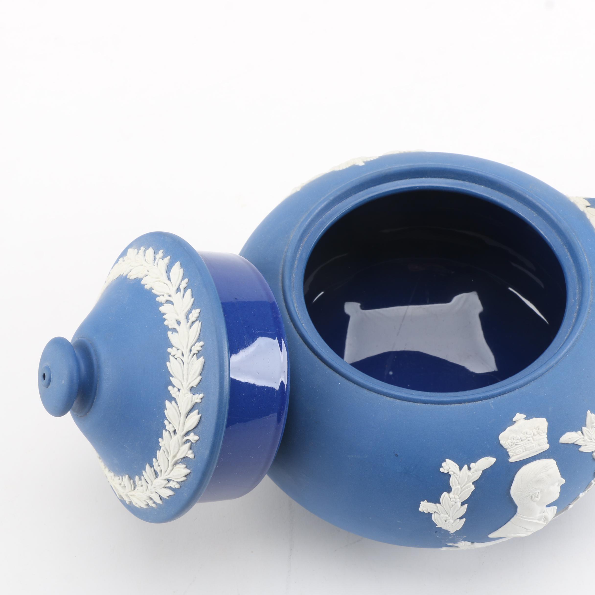 Limited Edition Queen Elizabeth II Wedgwood Royal Blue Jasperware, 1953