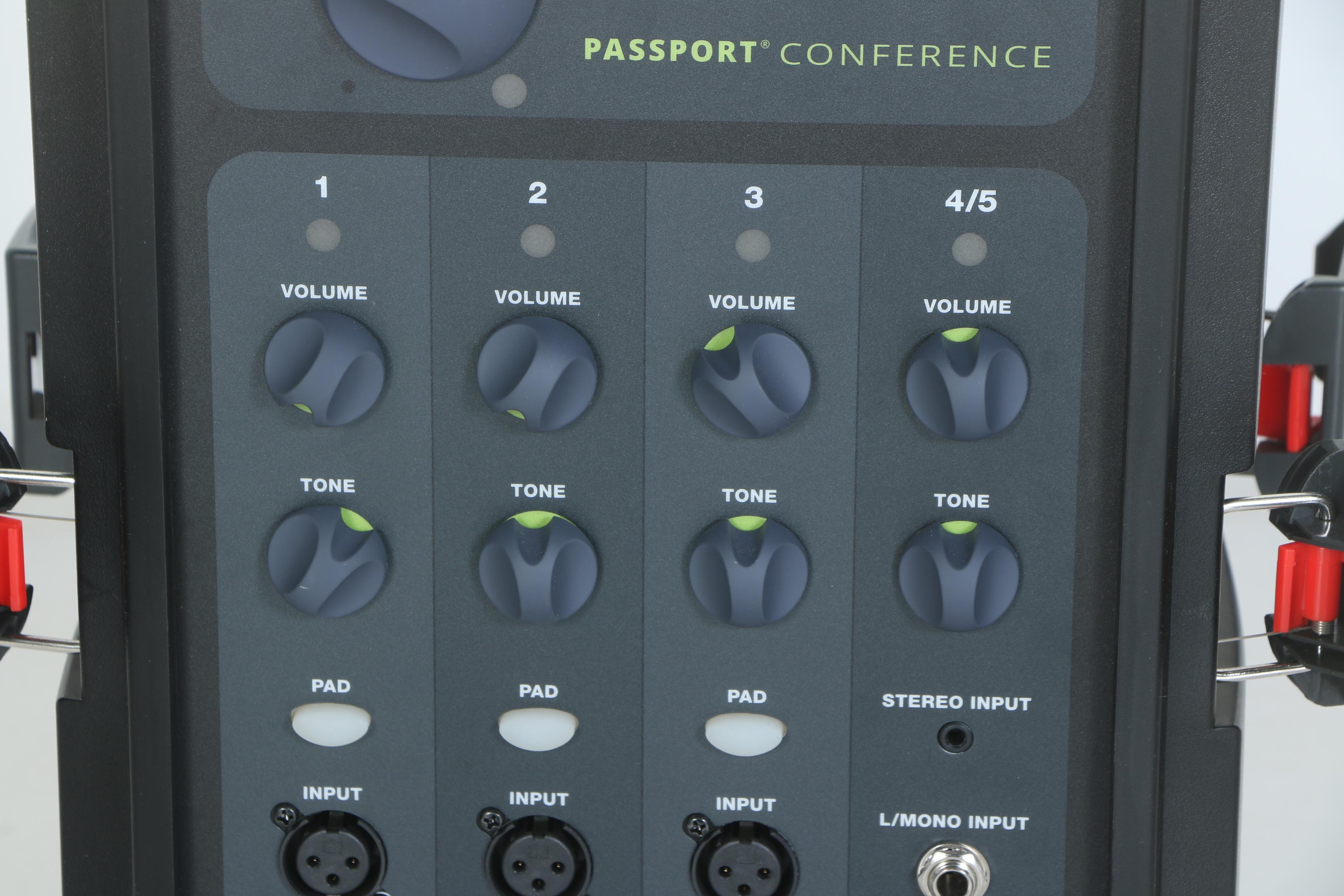 Fender "Passport Conference" PA Sound System
