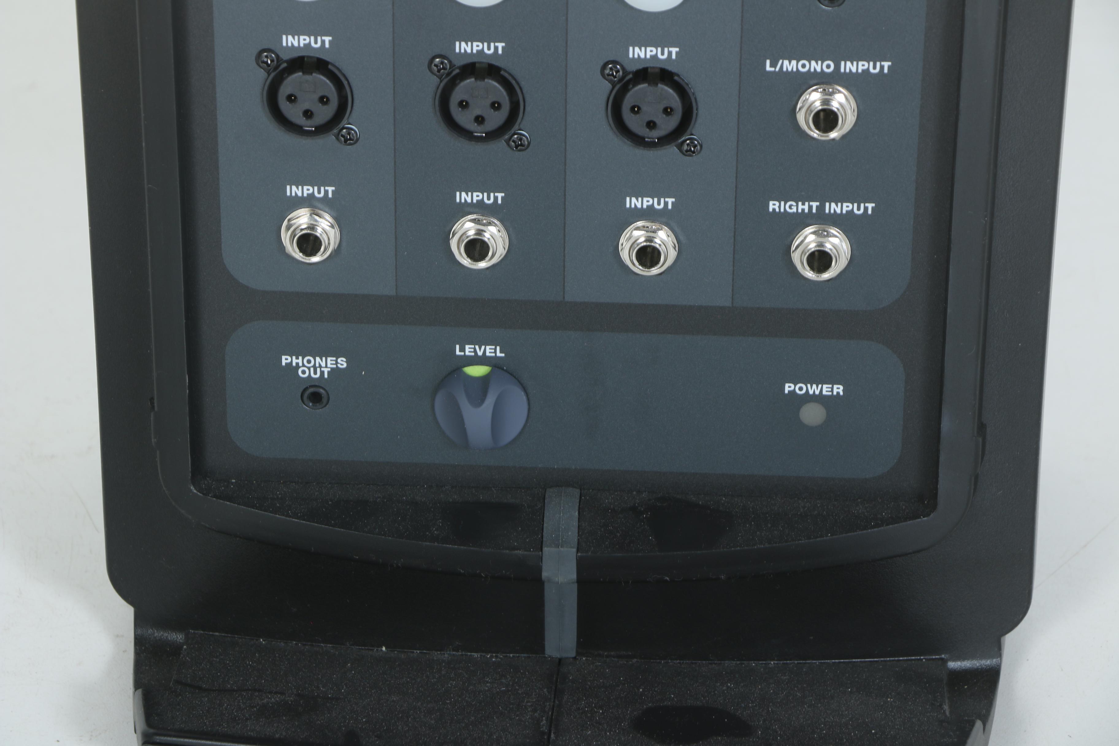 Fender "Passport Conference" PA Sound System