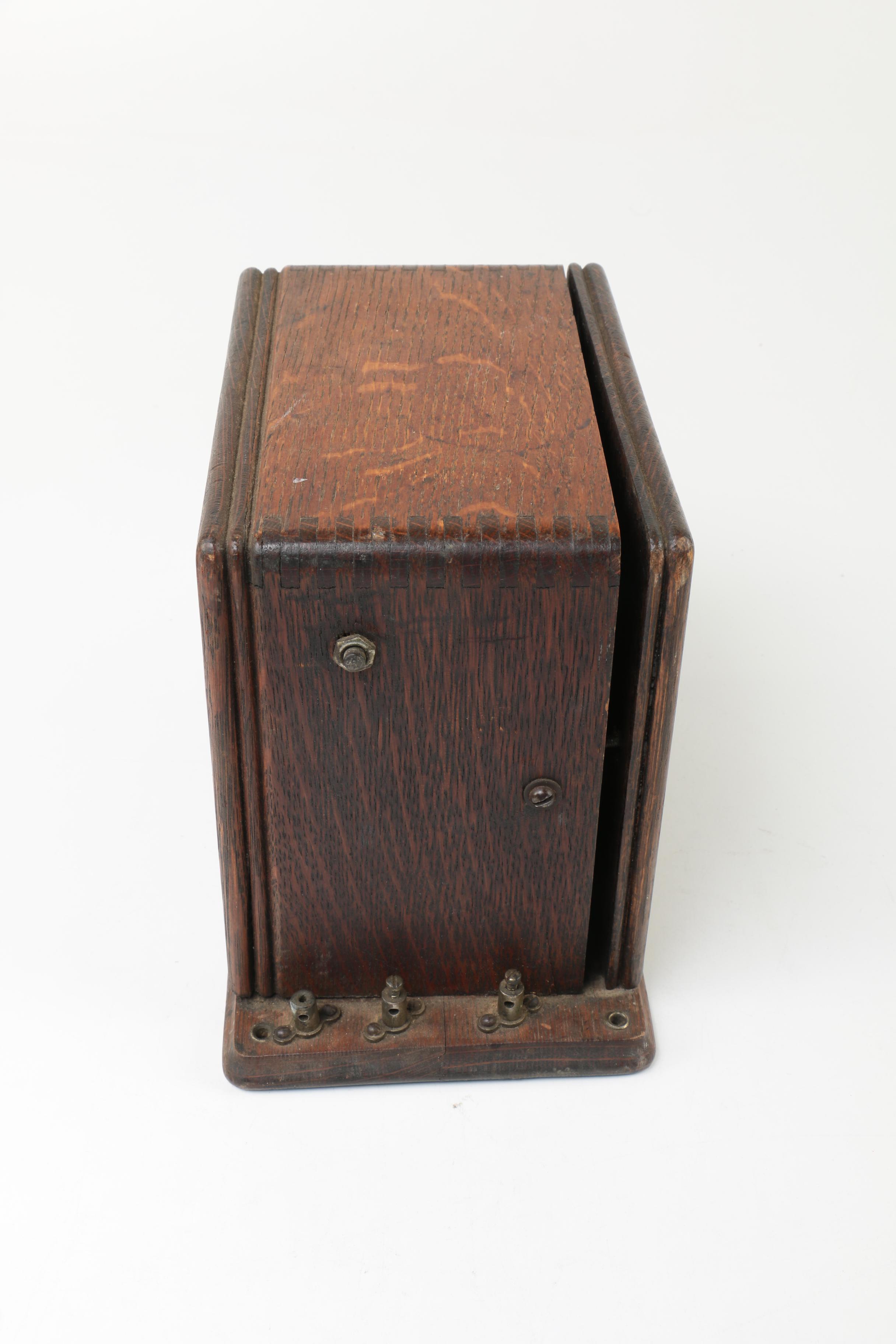 Antique Chicago Telephone Supply Co. Magneto Upright Crank Telephone