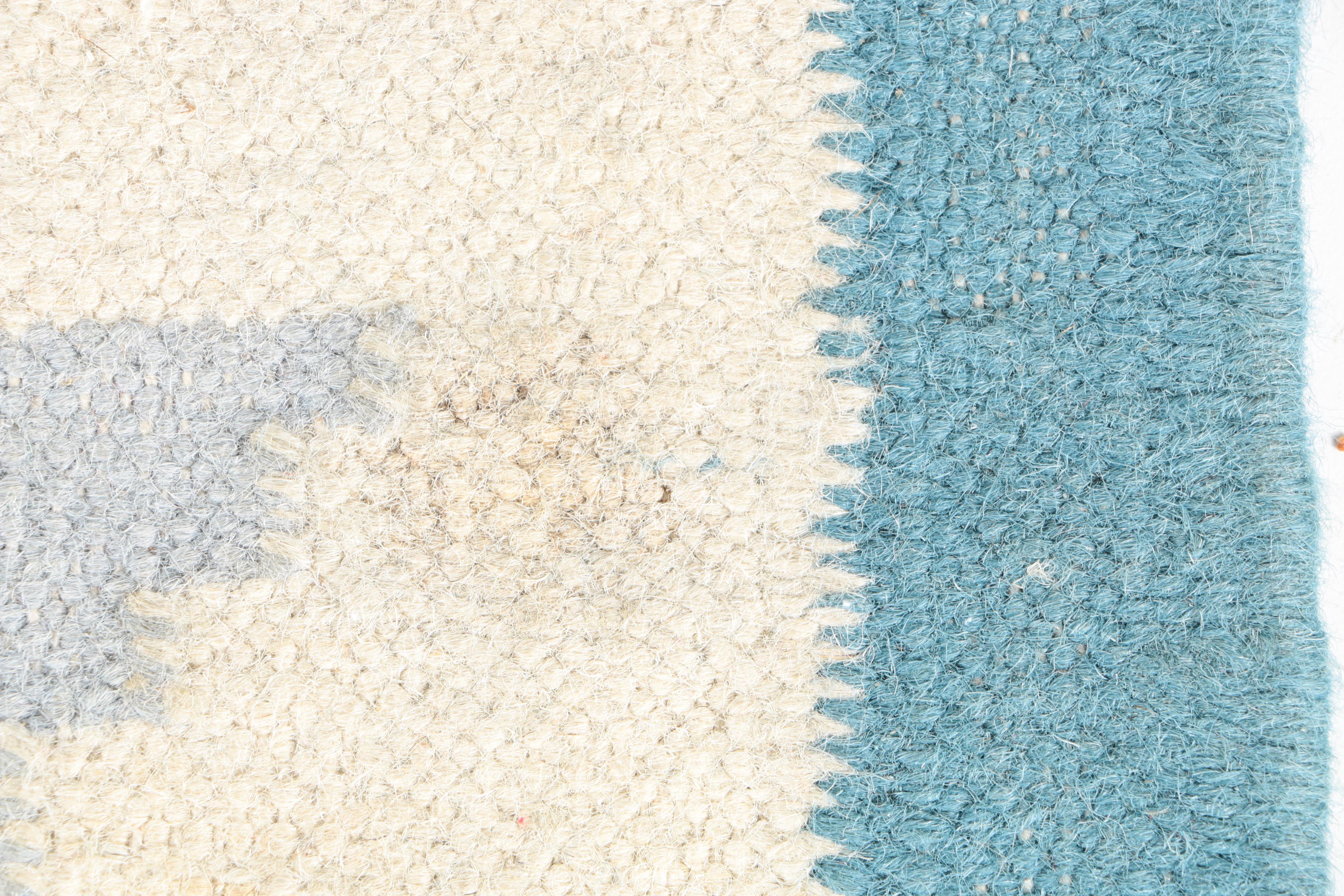 Handwoven Floral Dhurrie Wool Area Rug