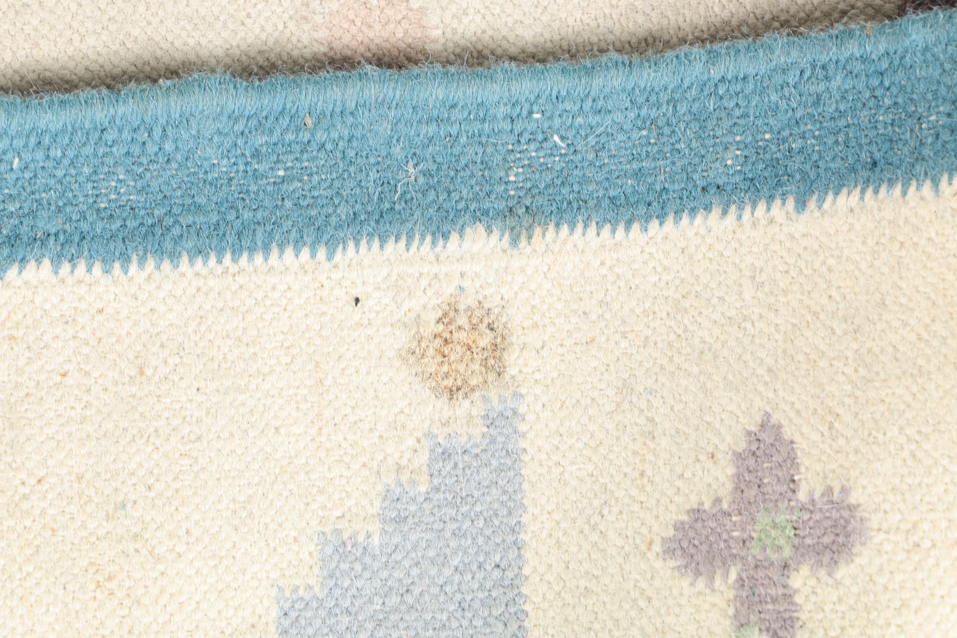 Handwoven Floral Dhurrie Wool Area Rug