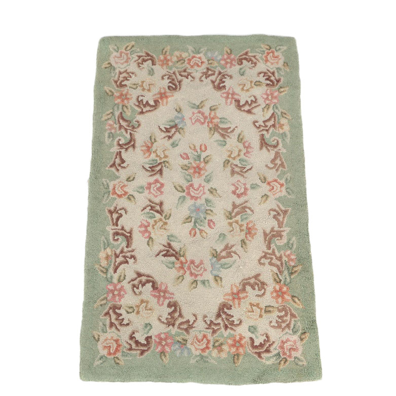 Vintage Hooked Floral Accent Rug