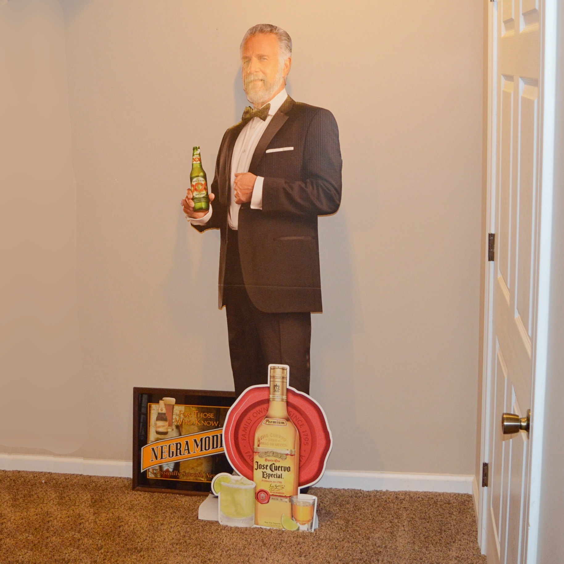 Dos Equis, Johnathon Goldsmith Cardboard Cut-out