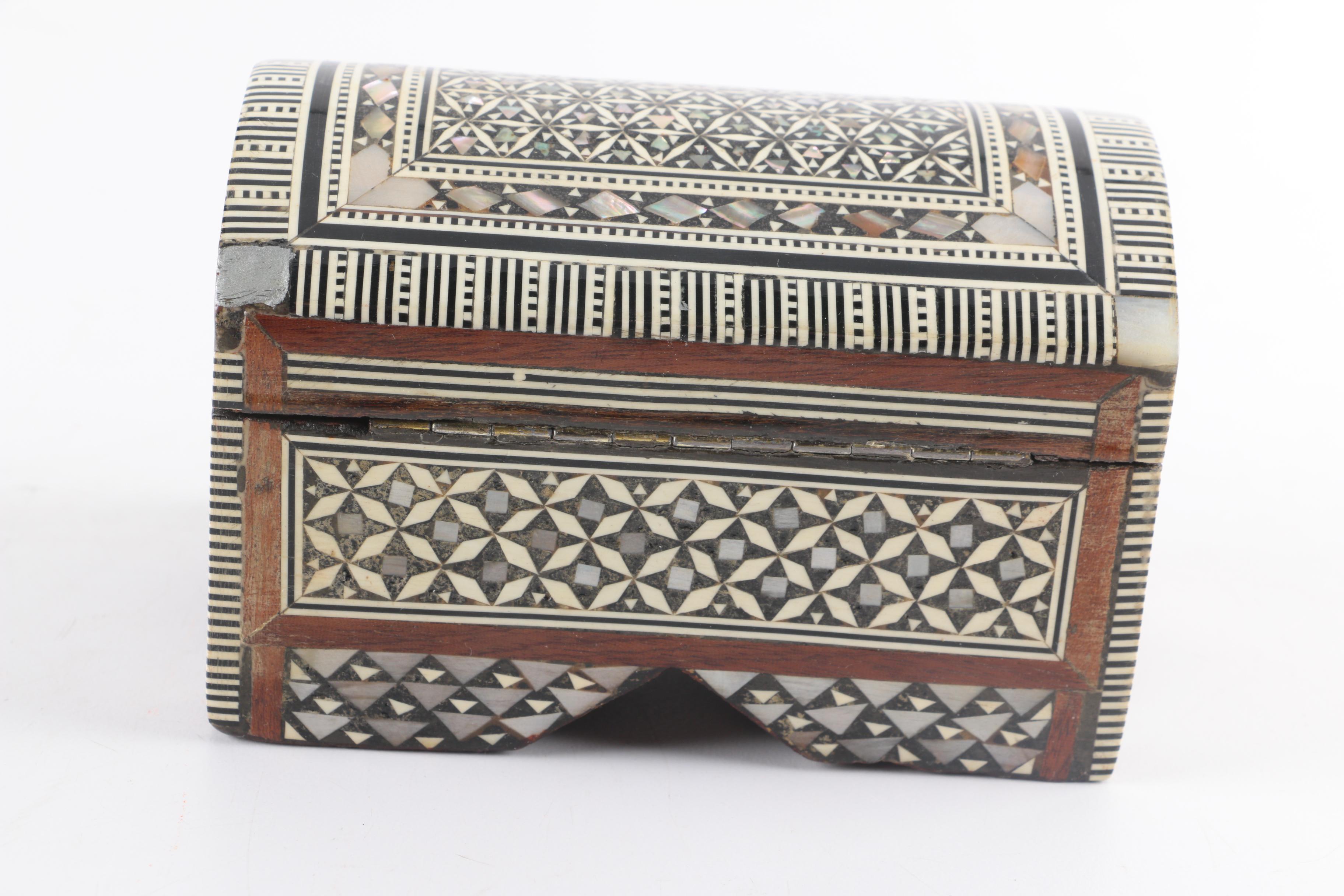 Mother-of-Pearl Inlay Trinket Box