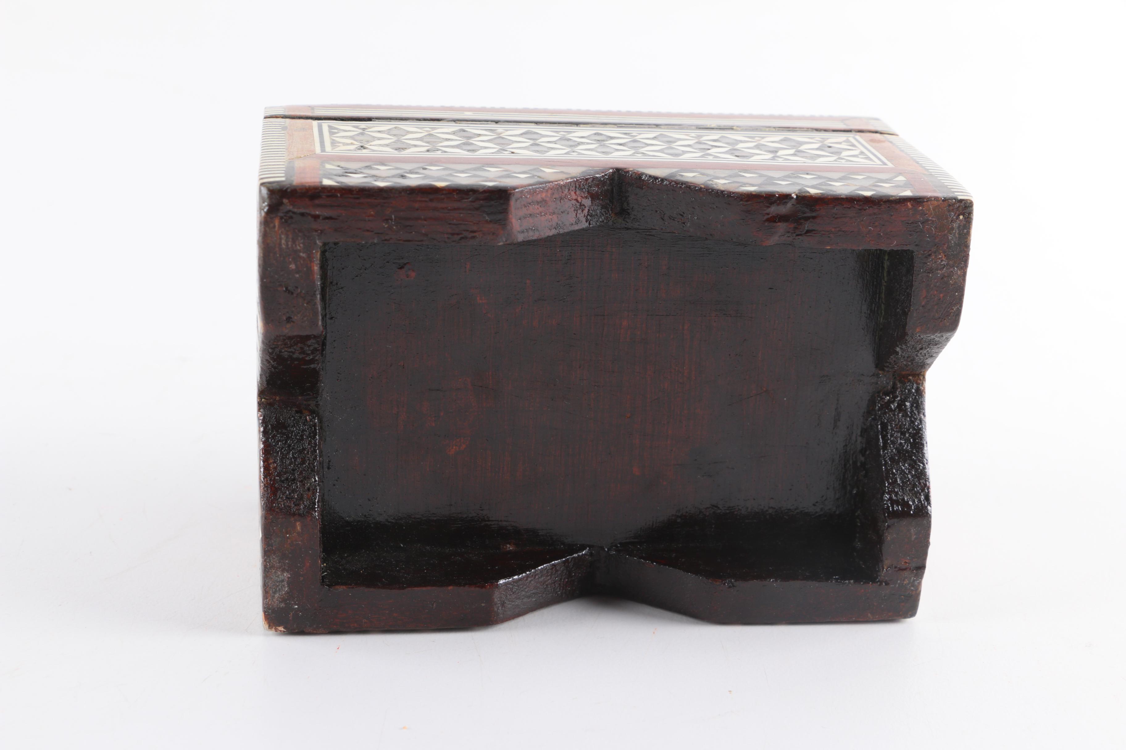 Mother-of-Pearl Inlay Trinket Box