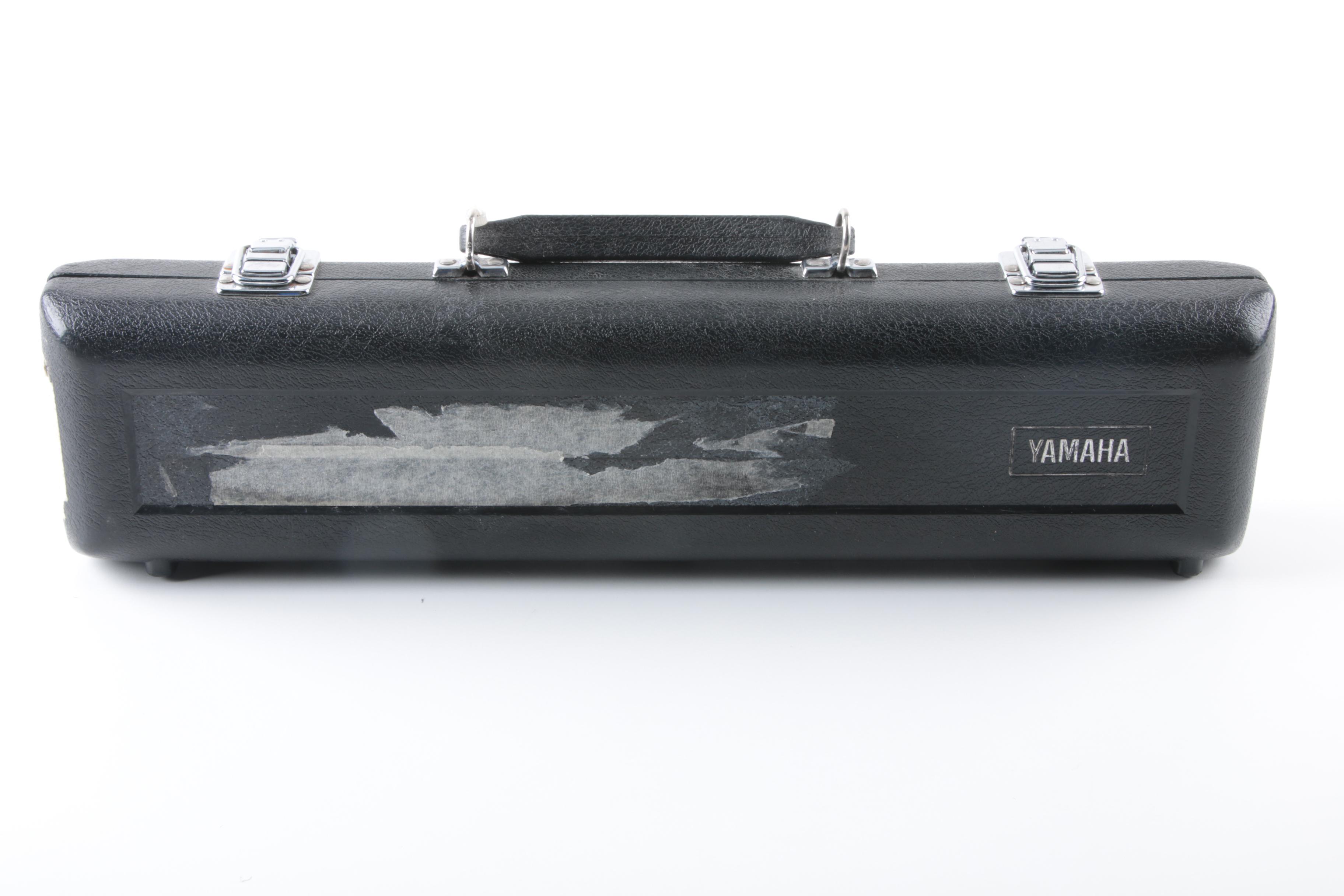 Yamaha Model 225SII Flute and Case