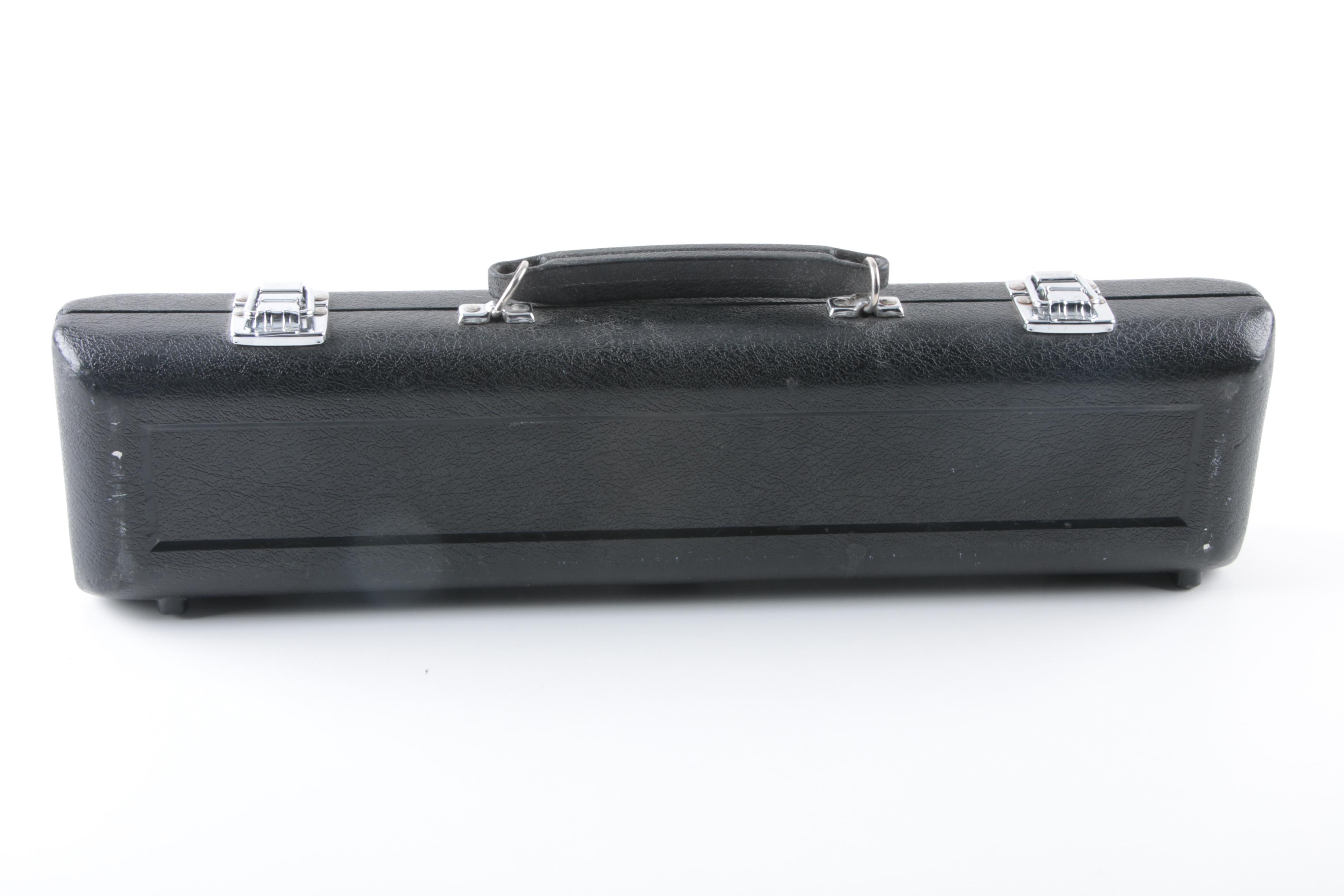 Yamaha Model 225SII Flute and Case