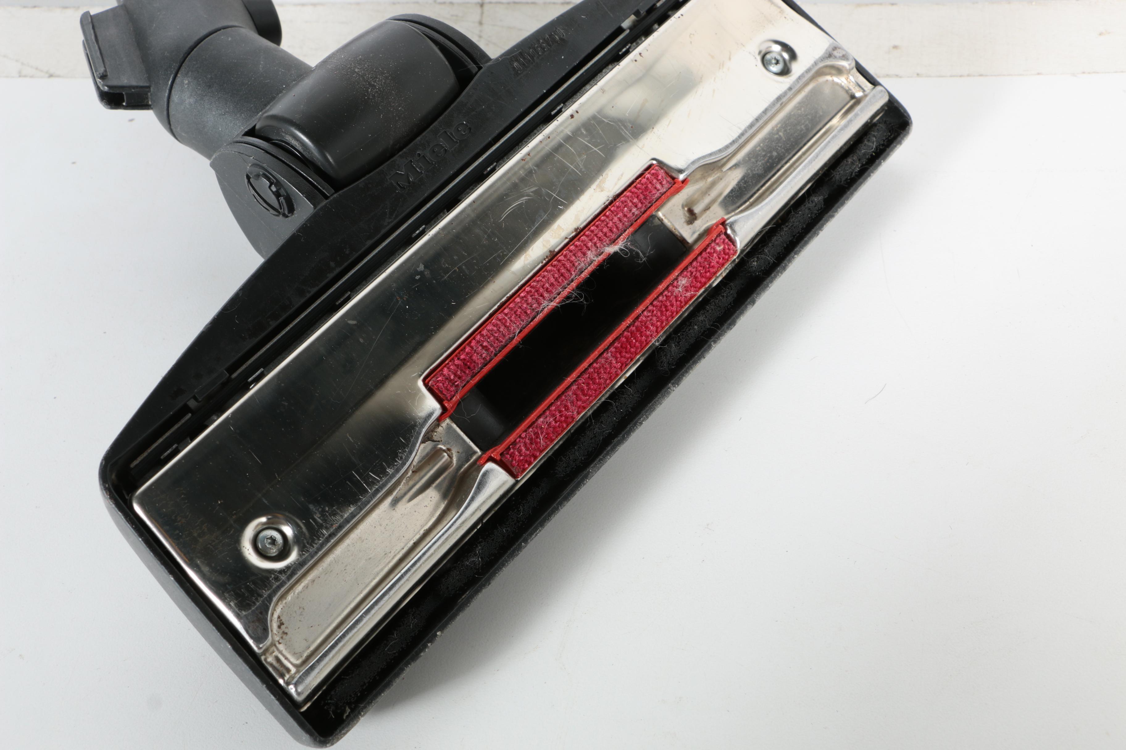 Miele Carina+ Vacuum Cleaner