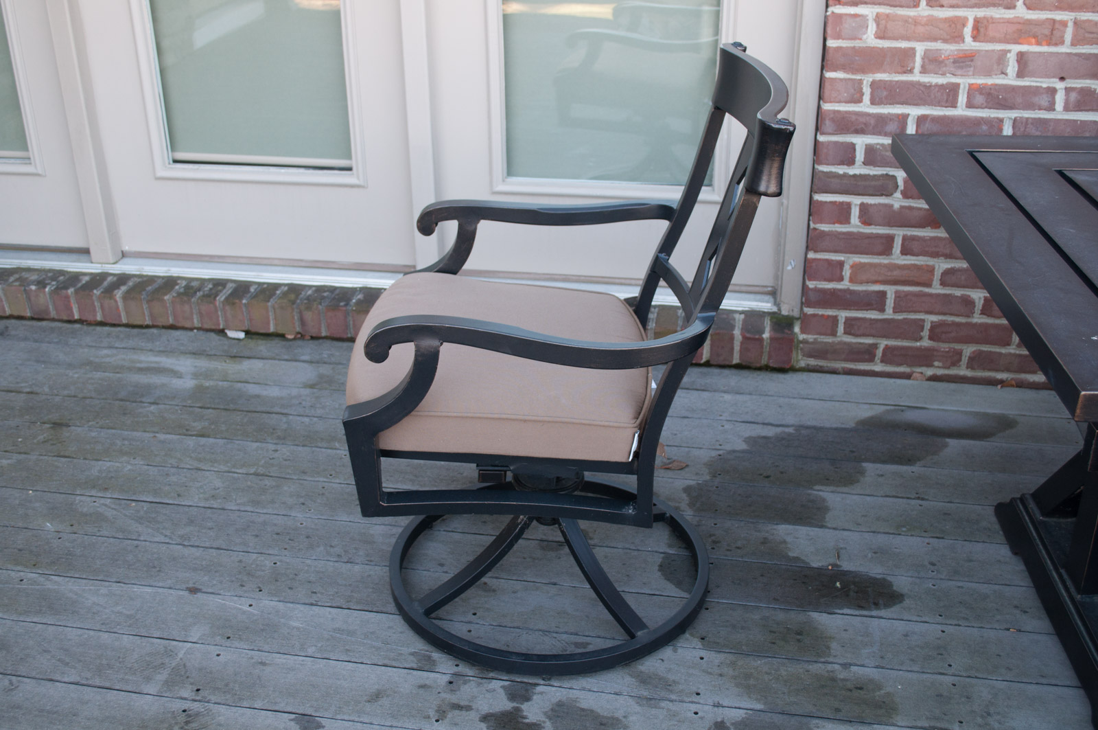 Costco "Broadway" Aluminum Patio Table and Chairs