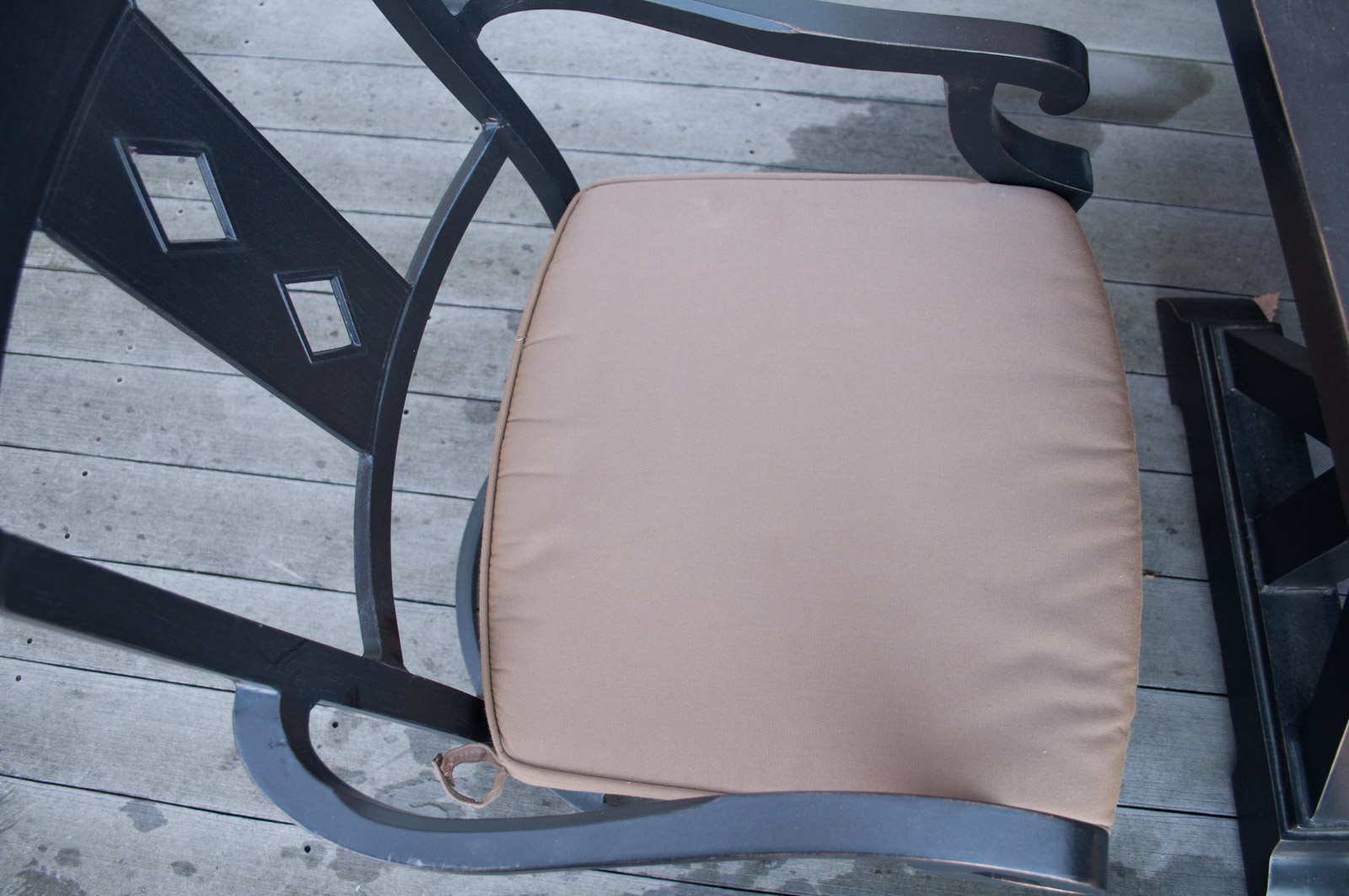 Costco "Broadway" Aluminum Patio Table and Chairs