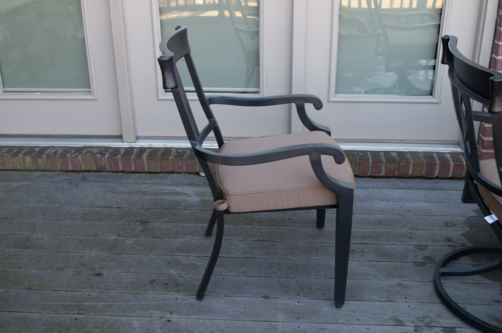 Costco "Broadway" Aluminum Patio Table and Chairs